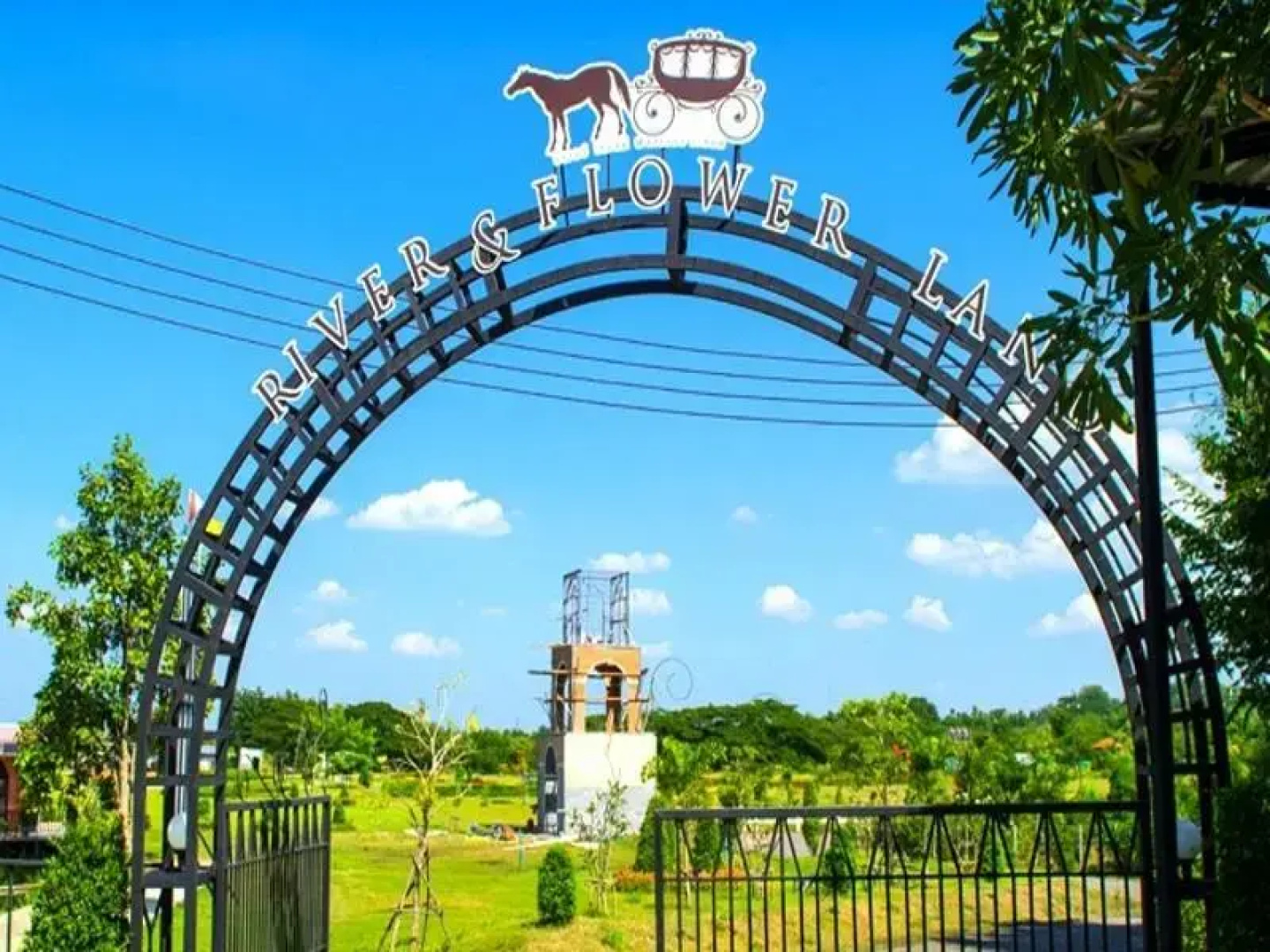 River and Flowers Resort