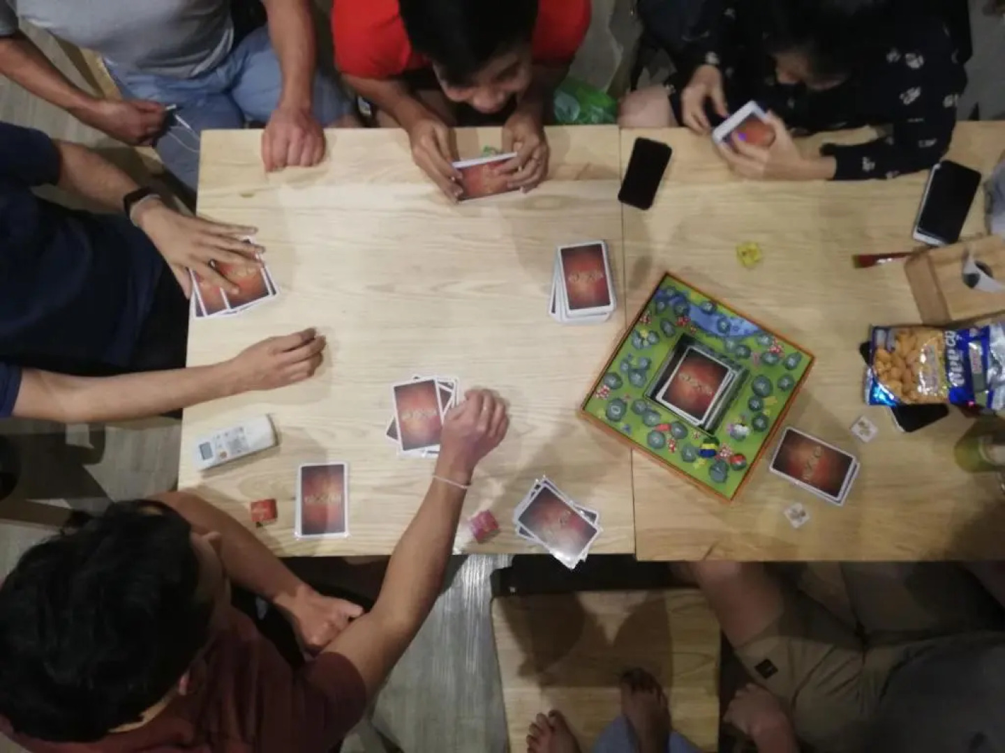 Kinnon Deluxe Hostel Coworking Cafe