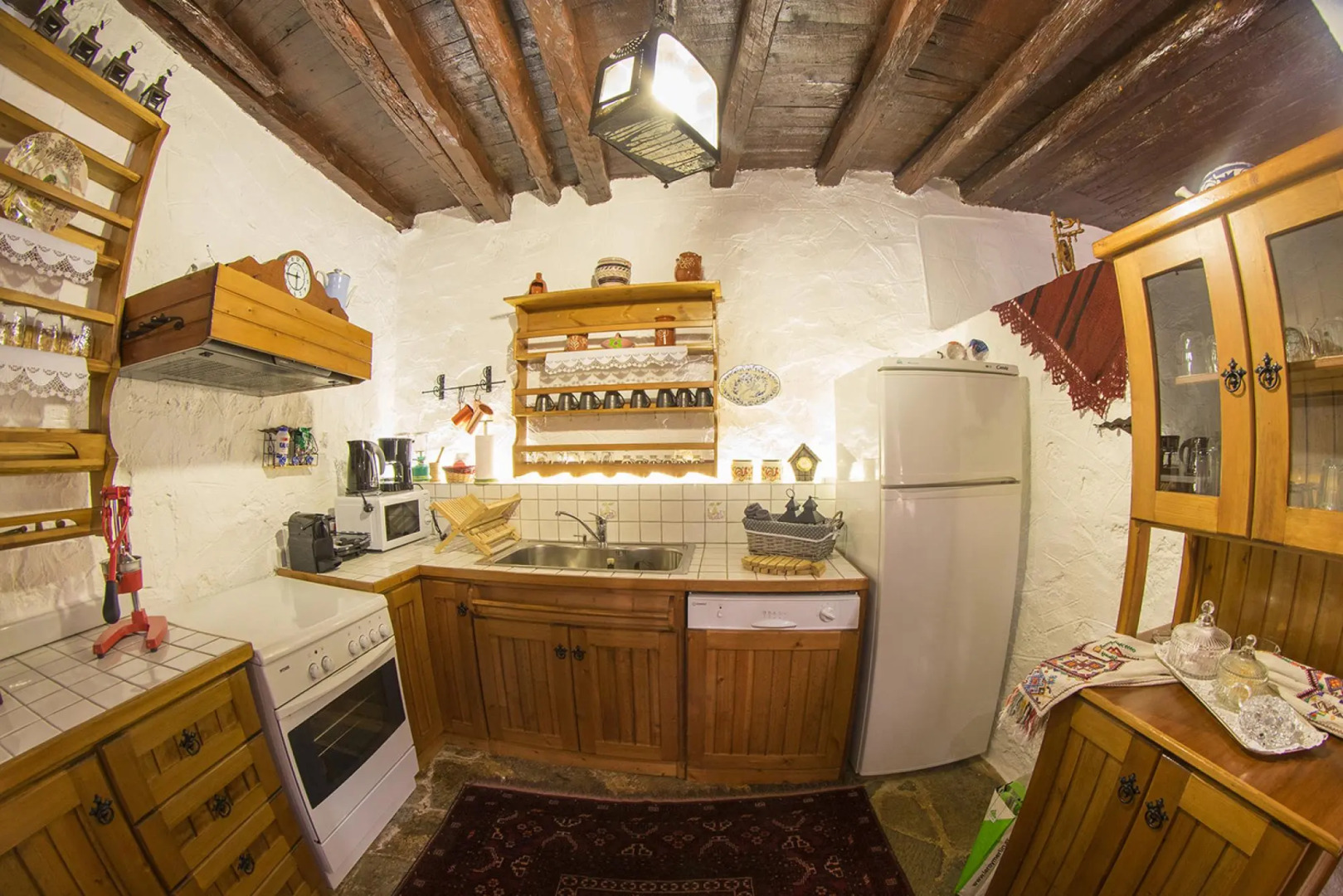 Dandy on the Hill in Parnassus Villa Pasifne up to Nine People