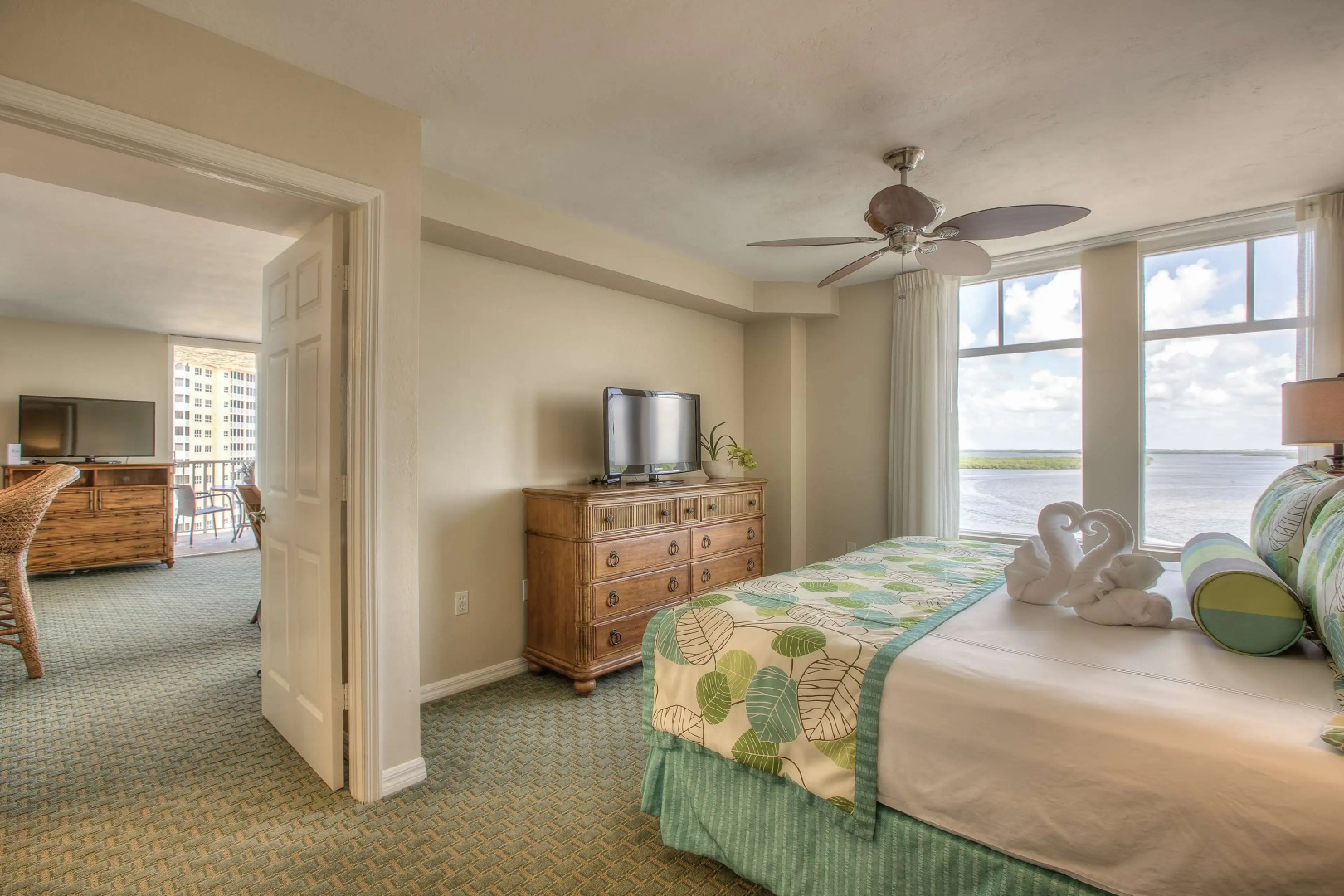 Lovers Key Resort by VTrips