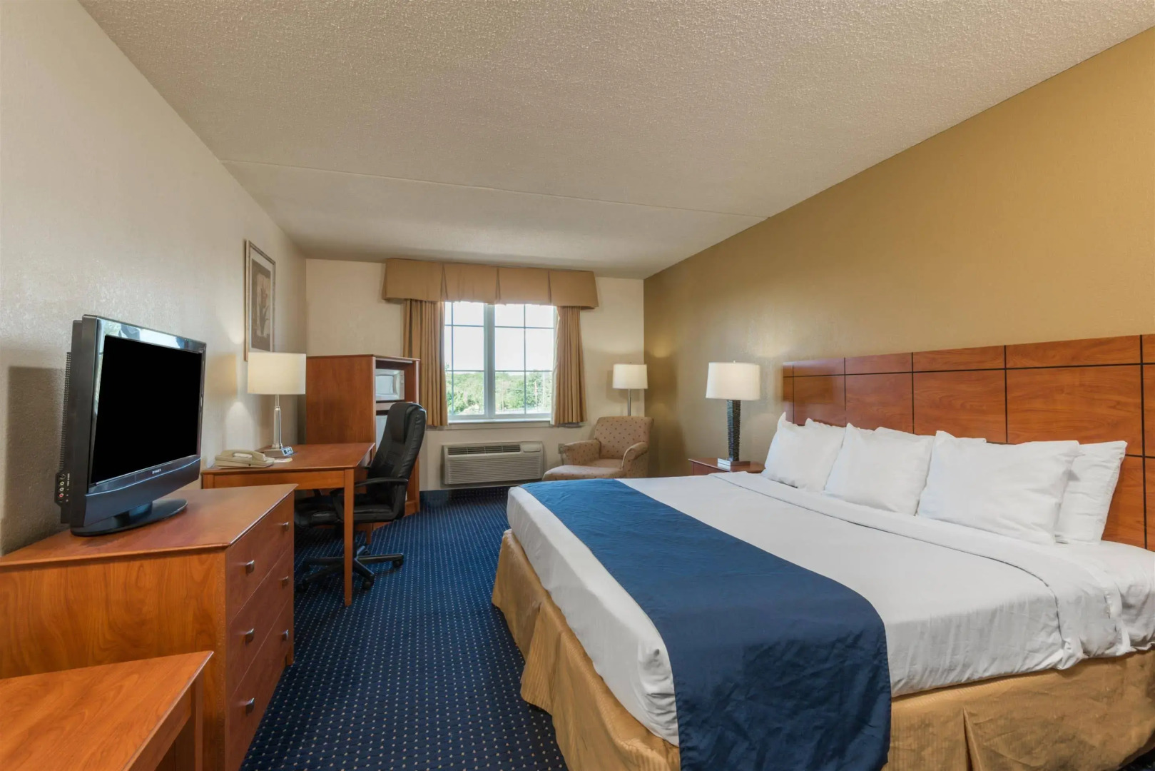 Comfort Inn & Suites Pottstown Eastern Gateway