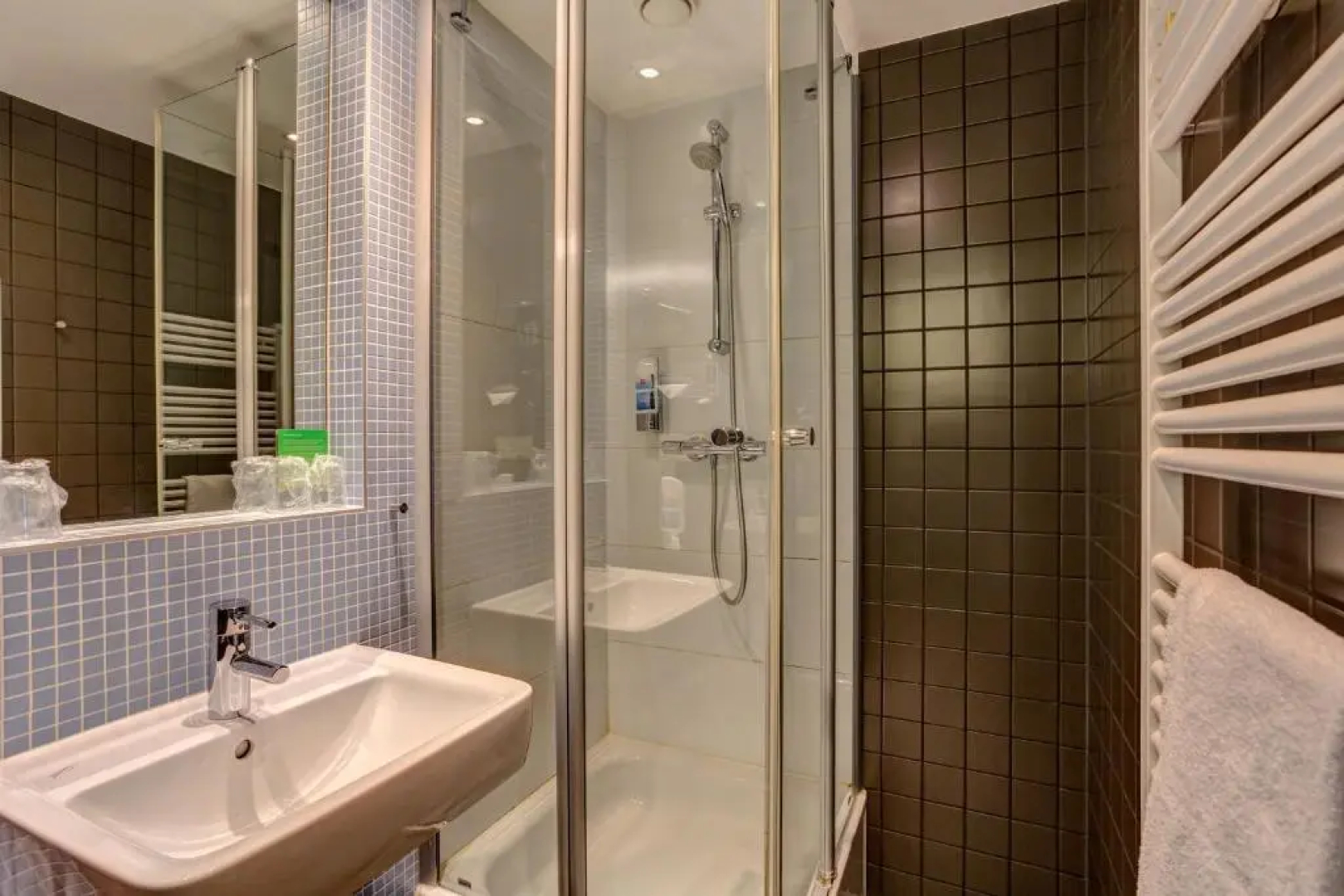 MEININGER Hotel Berlin Airport