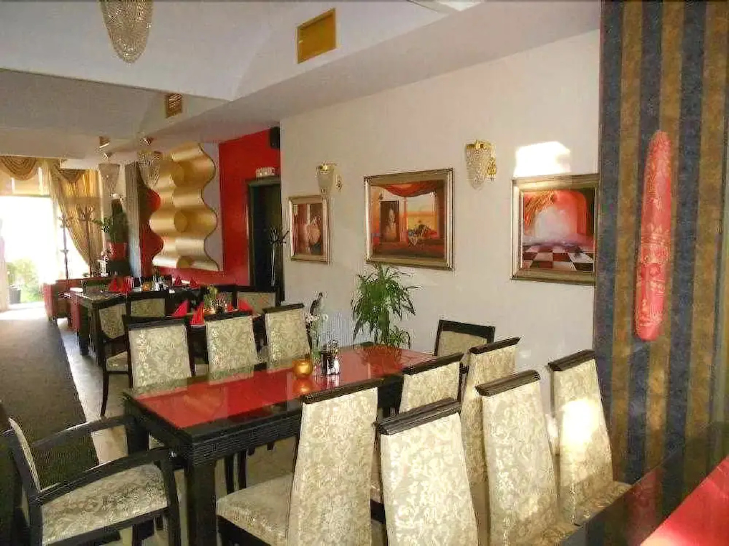 Gala Garden Hotel