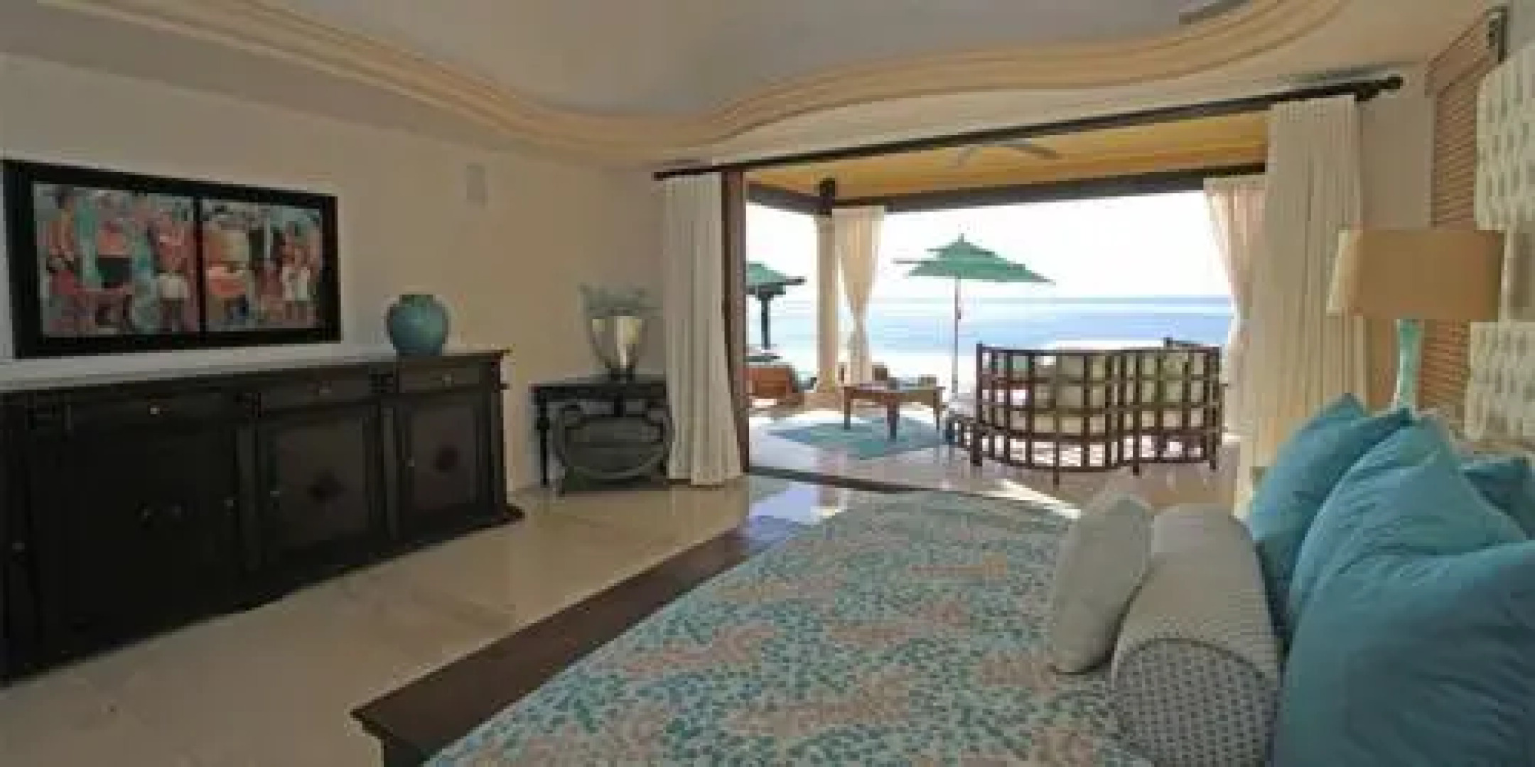 Casa Cortez  by Cabo Platinum