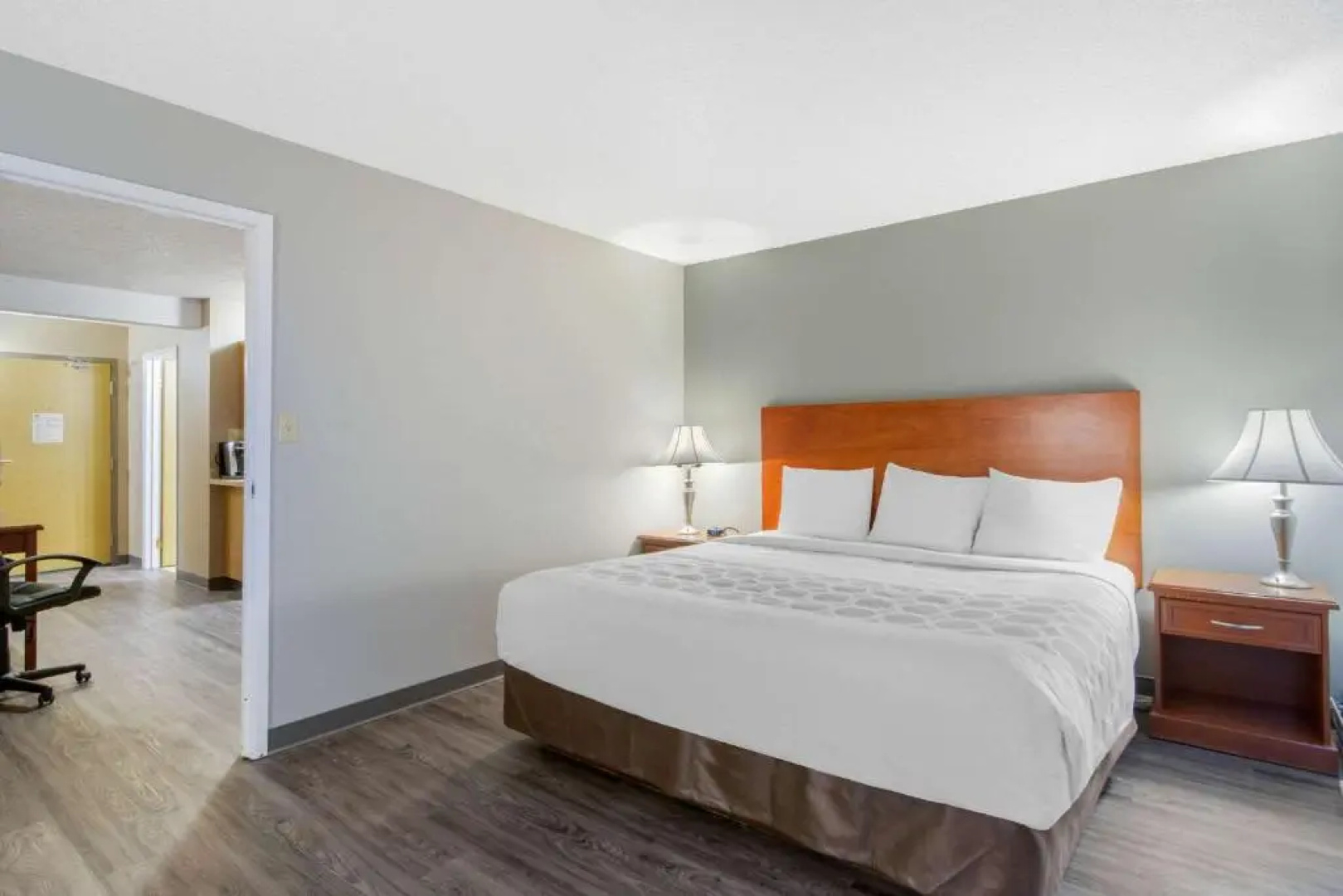 Regina Travel Inn