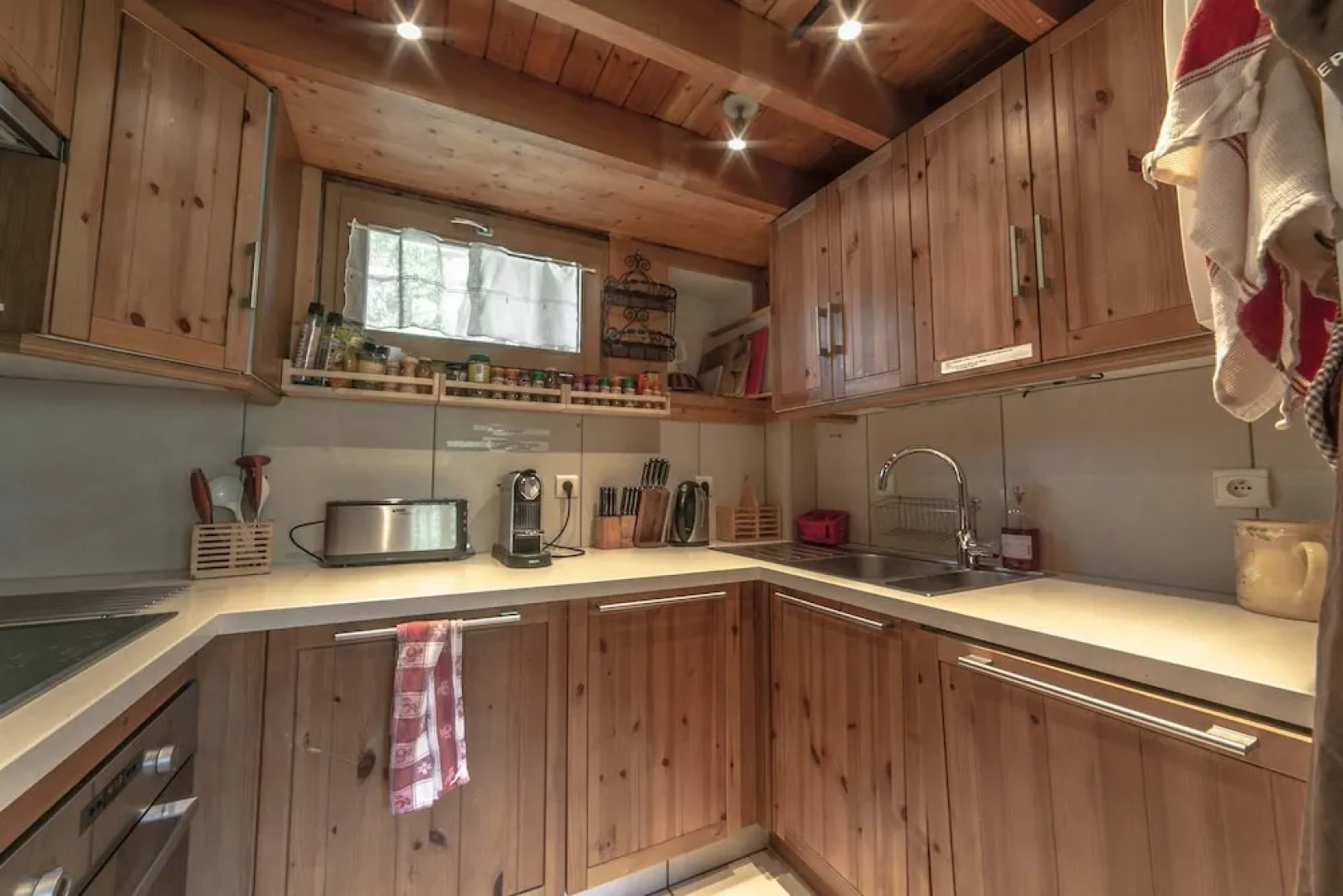 Individual Chalet, Near the Center & 200m from the Slopes