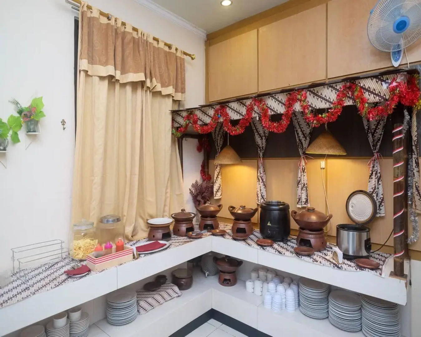 Urbanview Hotel Anggraeni Jatibarang