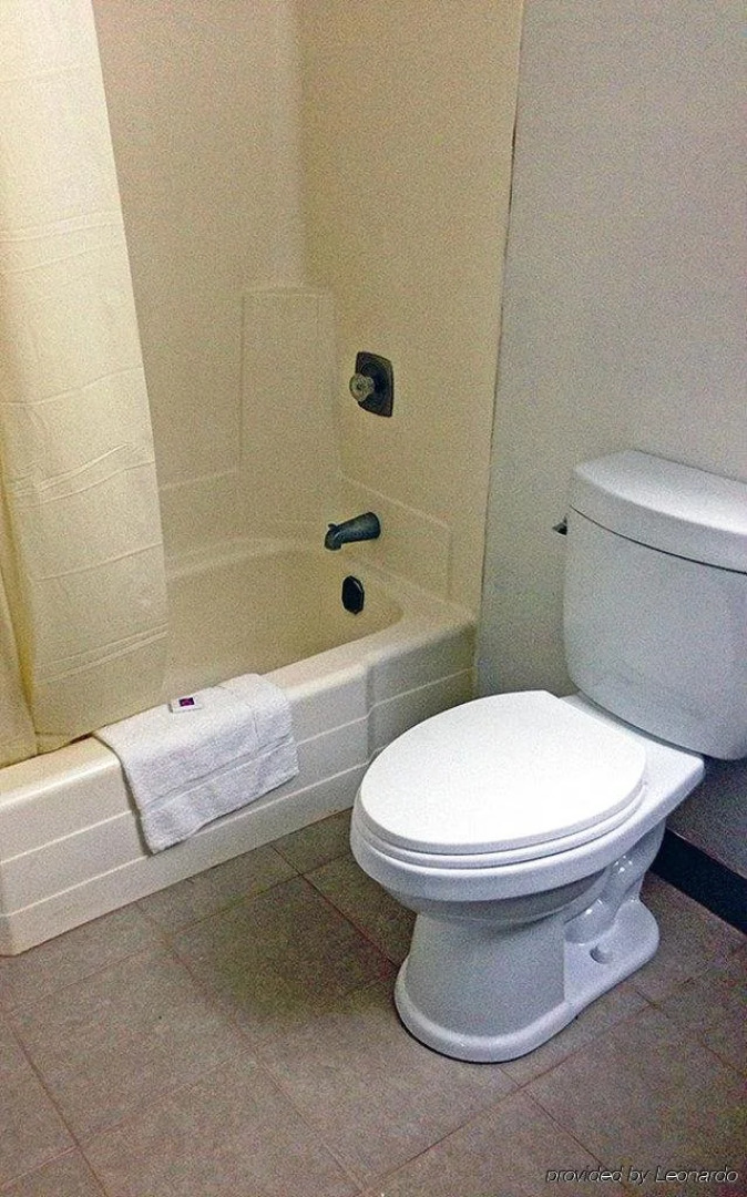 Super 8 Albert Lea Mn