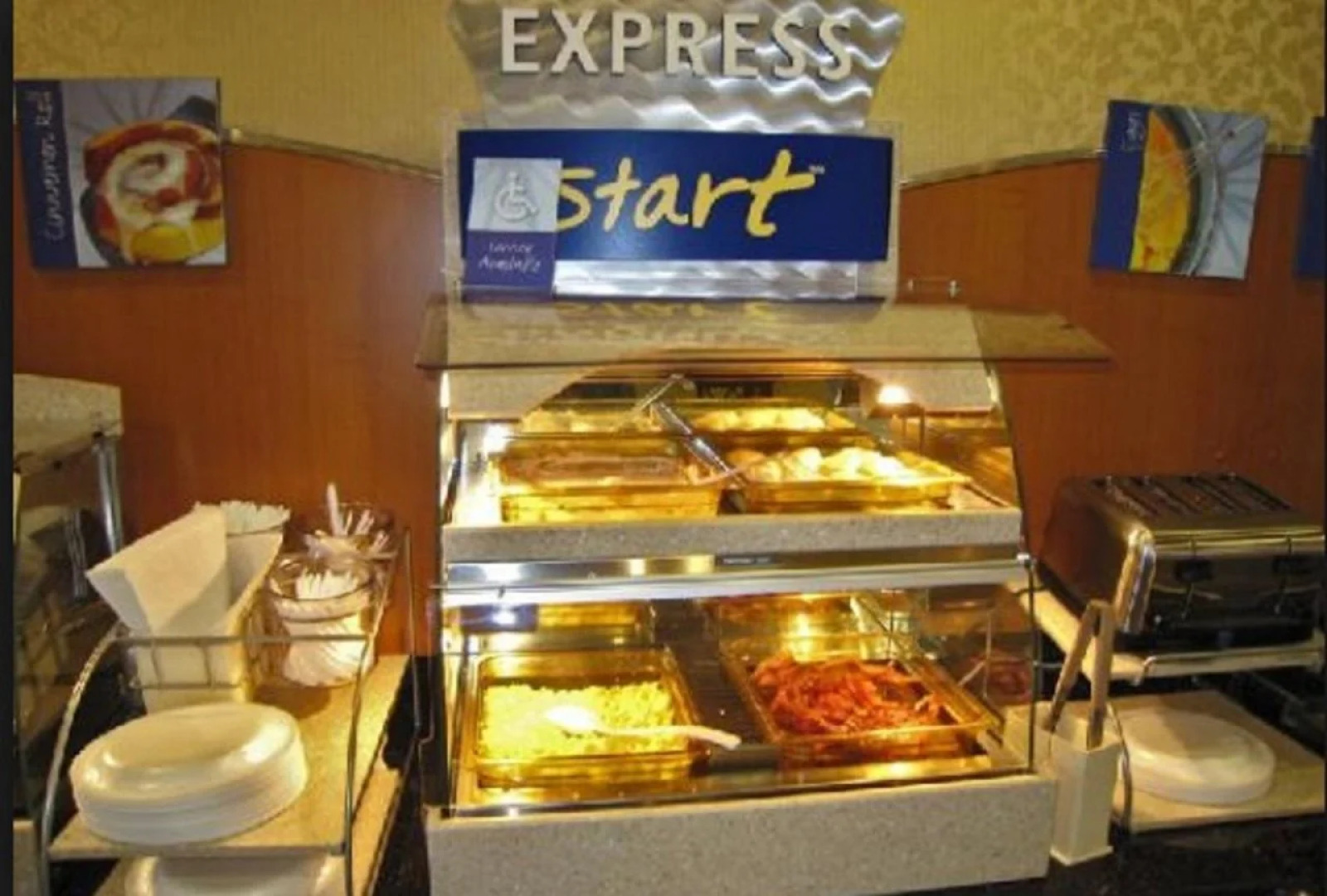 Holiday Inn Express & Suites Franklin - Berry Farms by IHG