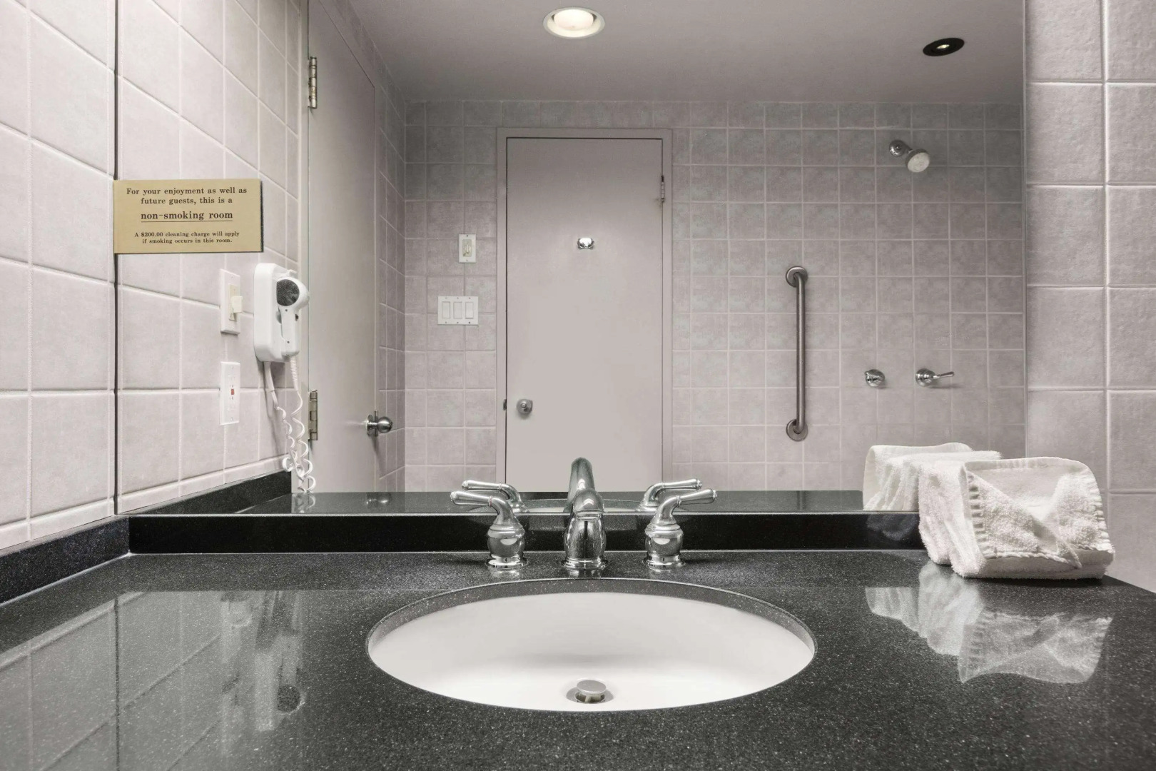 Days Inn by Wyndham Ottawa West