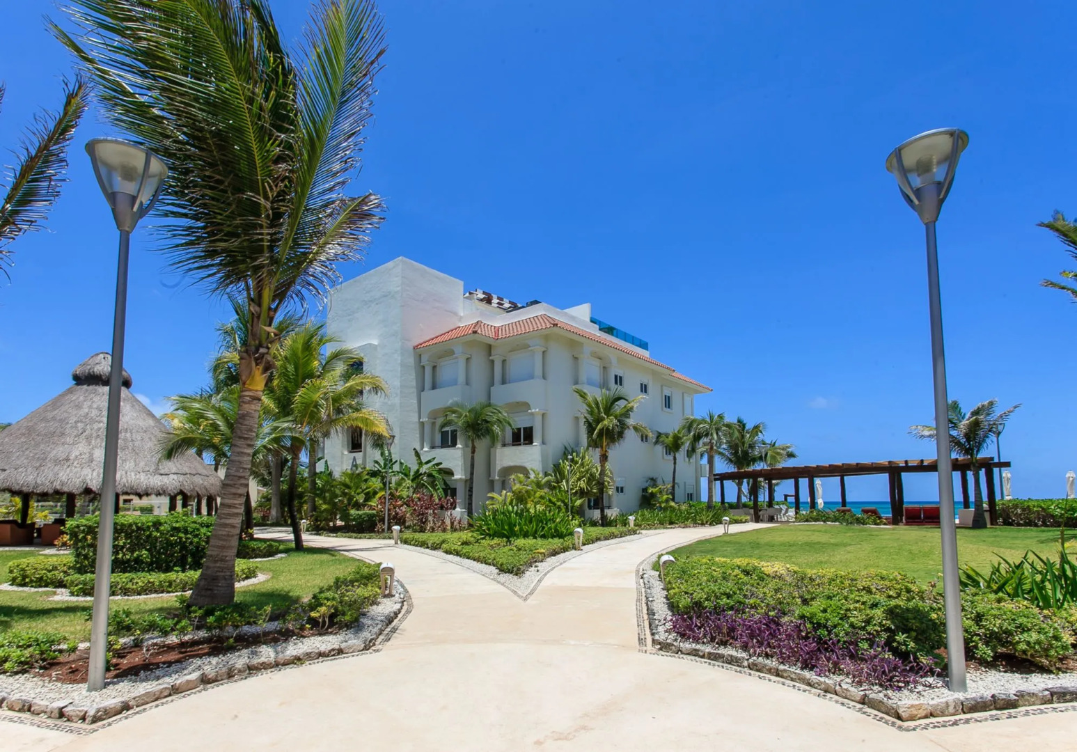 Okol Paraiso by Riviera Rentals