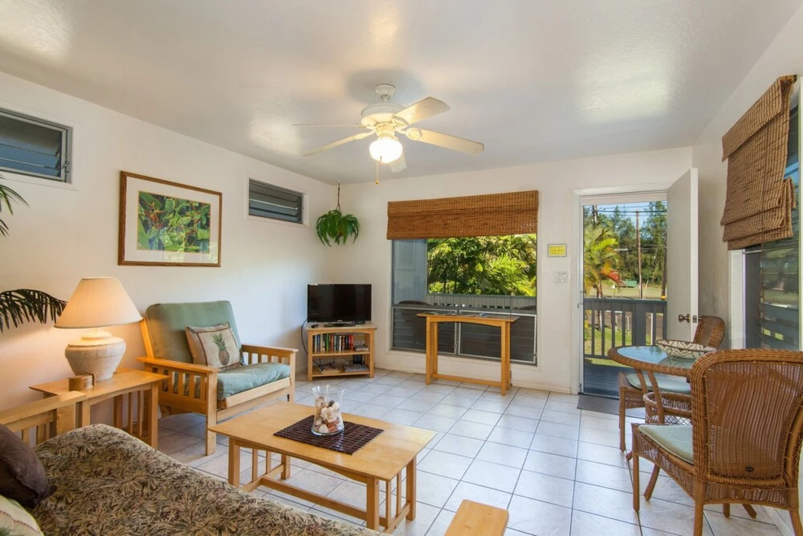 Malu Kauai, A Beautiful Kauai 1 Mile From Kalapaki Beach 1 Bedroom Home by RedAwning