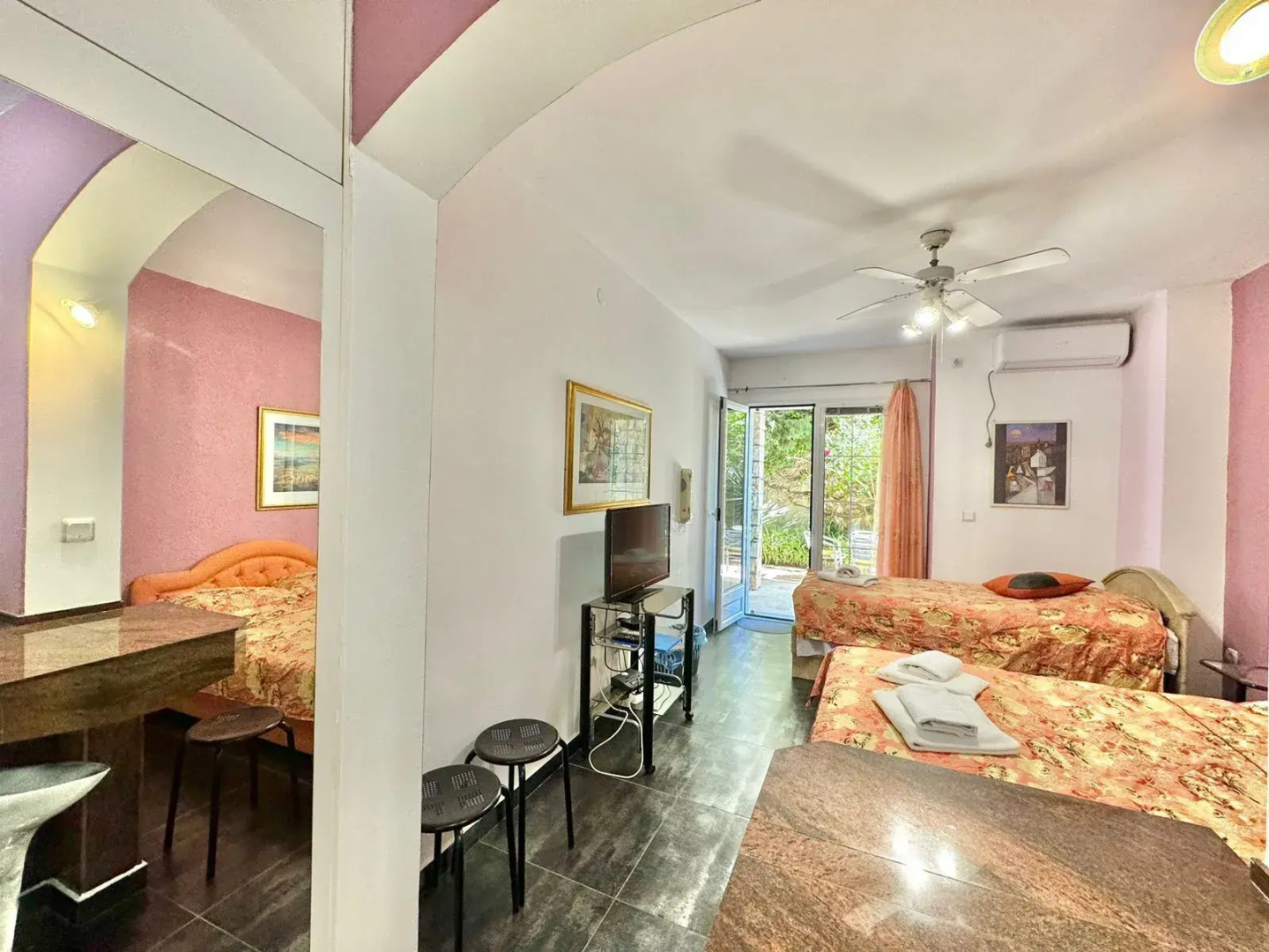 Sun Rose apartments Sveti Stefan