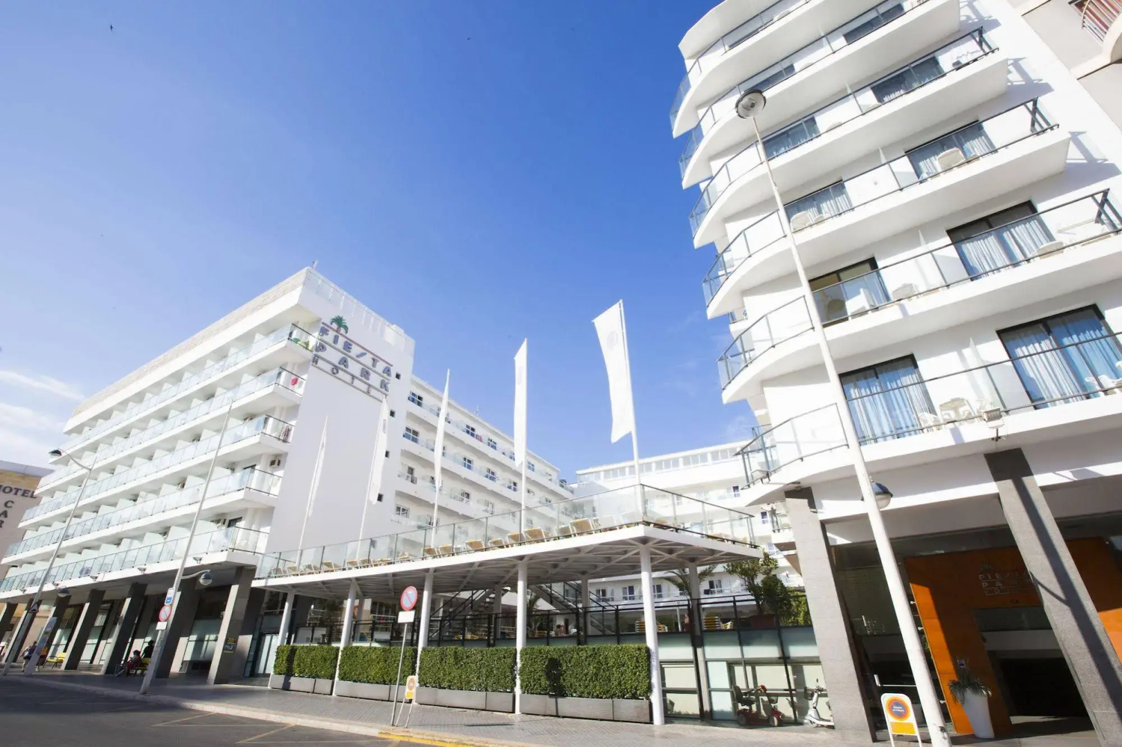 Port Fiesta Park Hotel