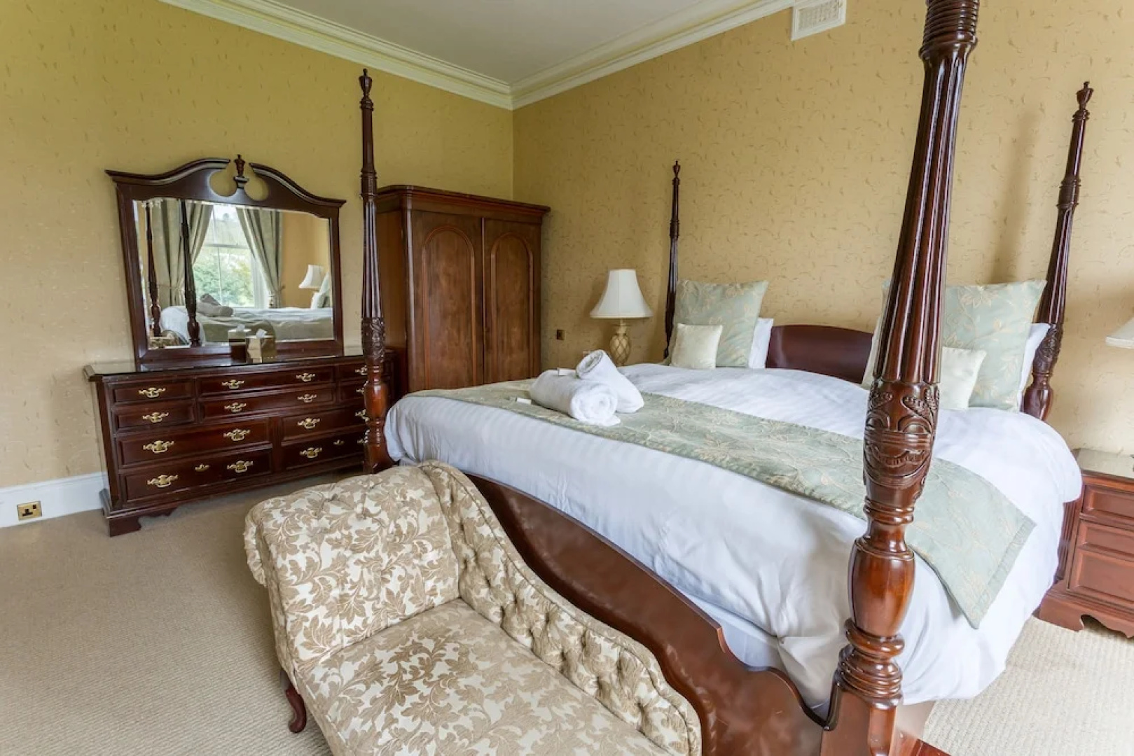 Westlakes Hotel and Restaurant