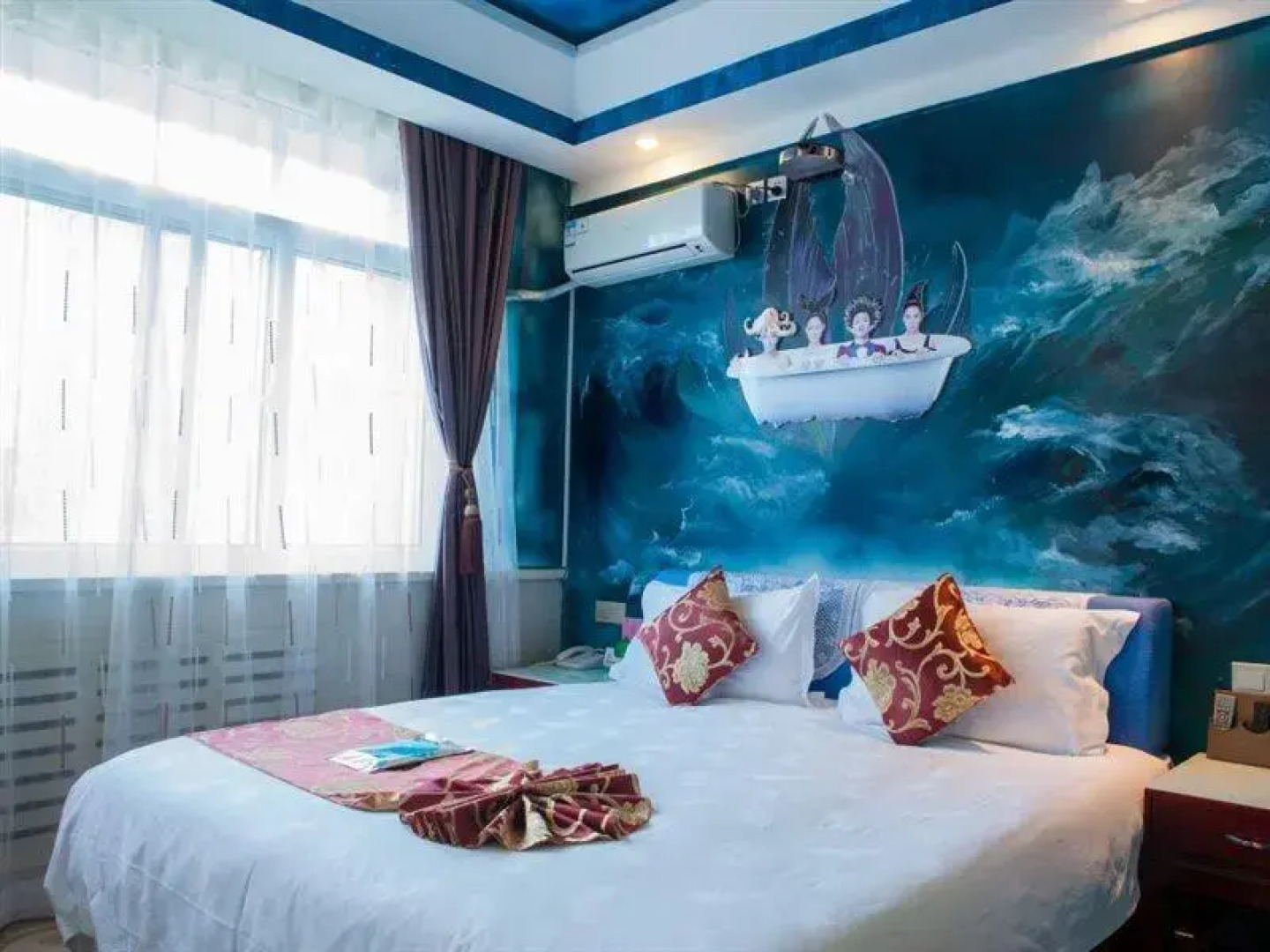 Yunlai Film and Television Theme Culture Hotel