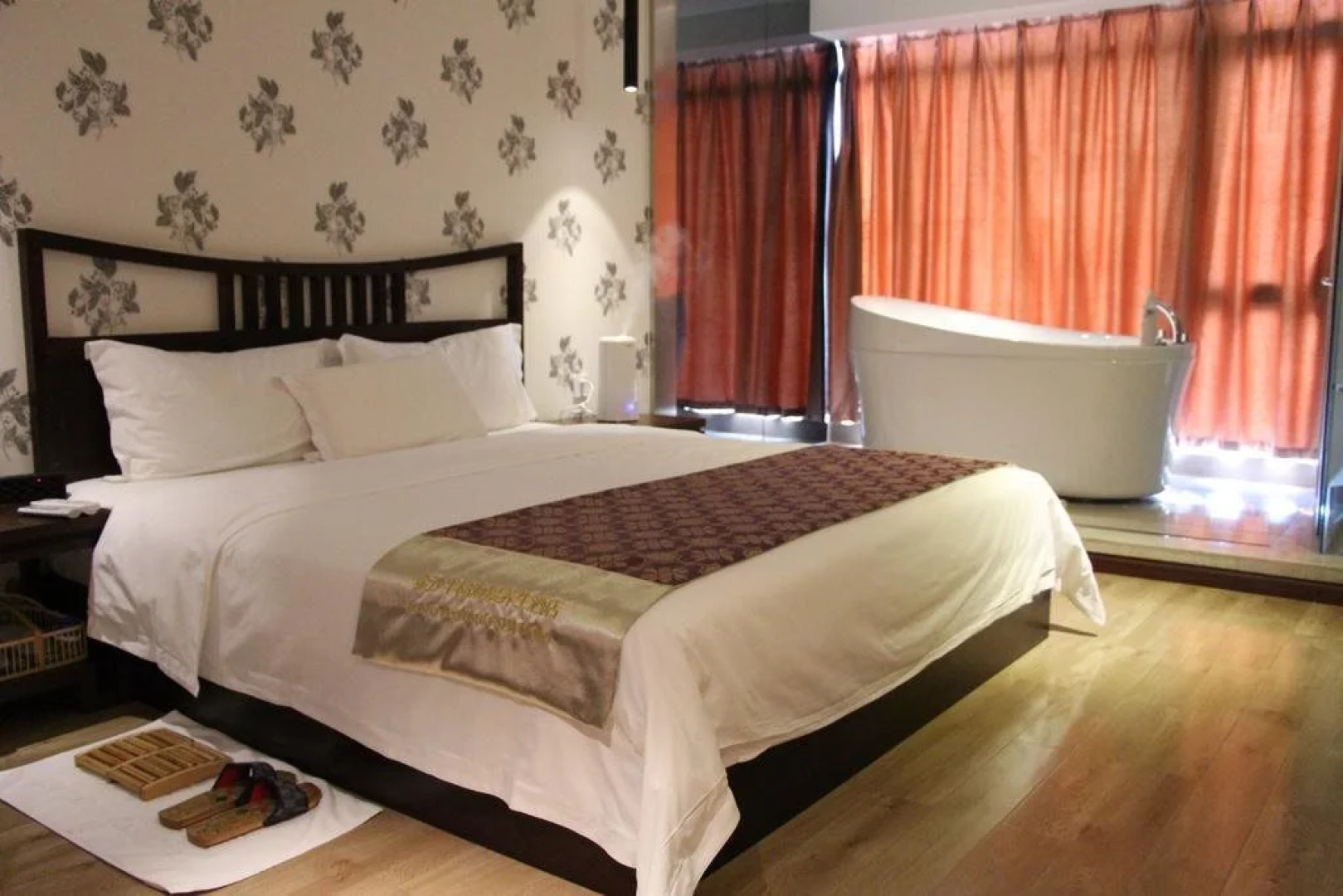 Jinsha Bandao Lakeview Yangsheng Hotel