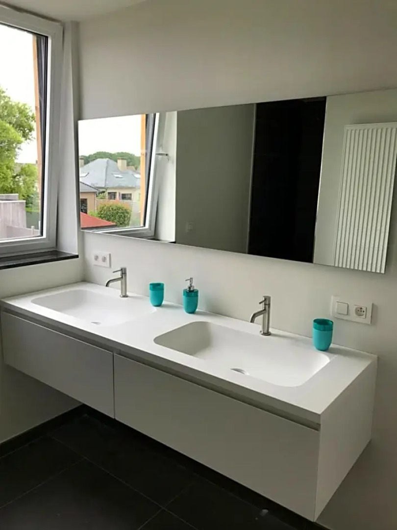 Q Studio (Adults Only)