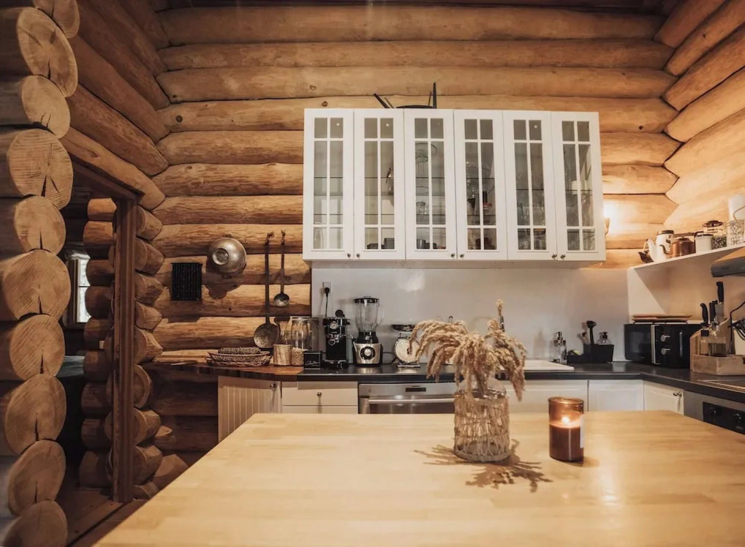Fjordhygge, Cozy Log Retreat Near Sea & Forest - Sauna & Outdoor Living