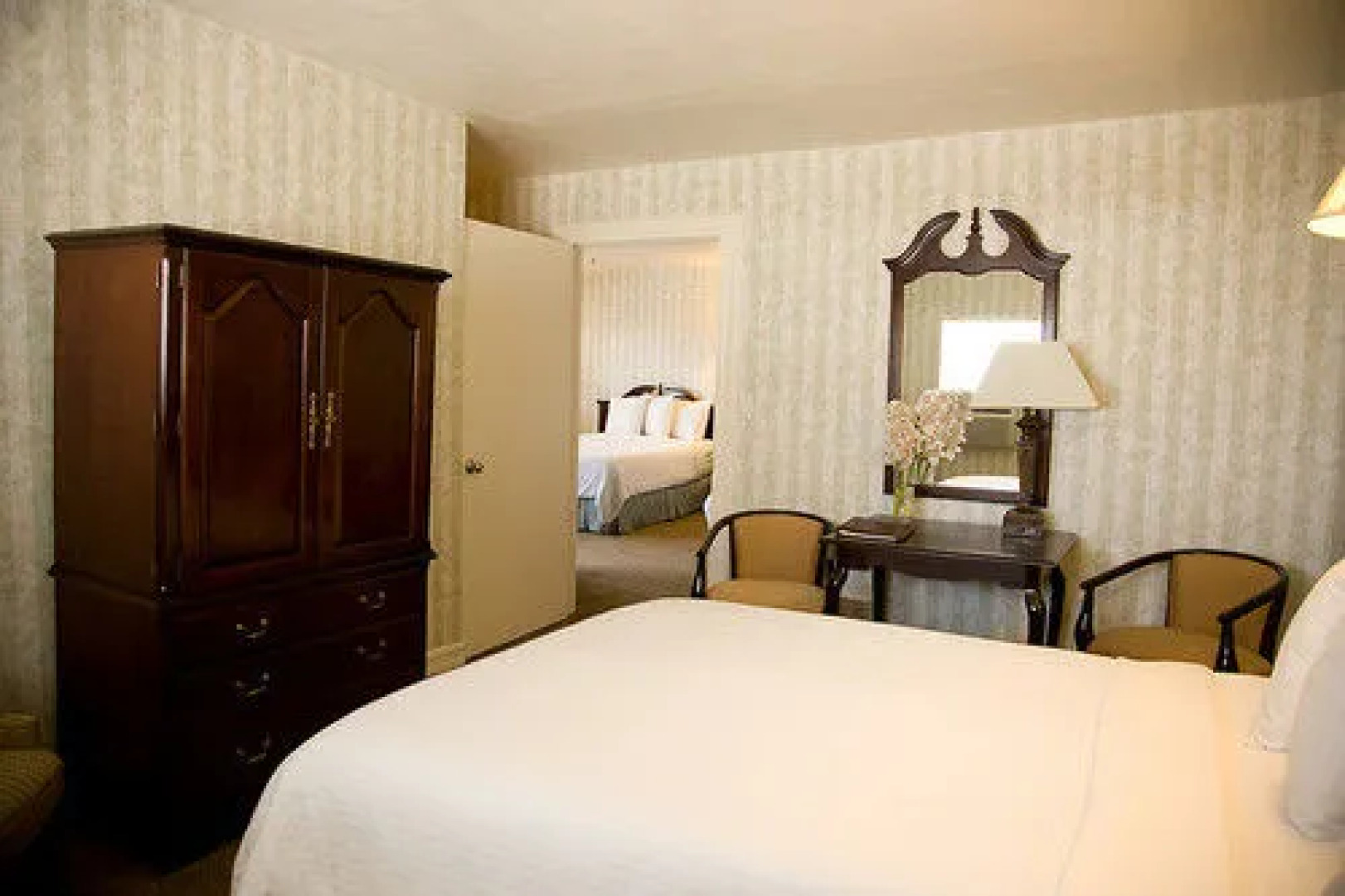 Carousel Inn and Suites