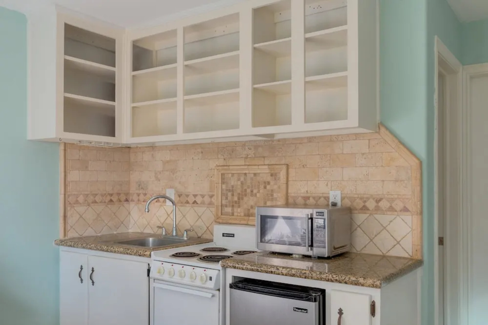 Beachside Studio With Mini Kitchen - Sleeps 2