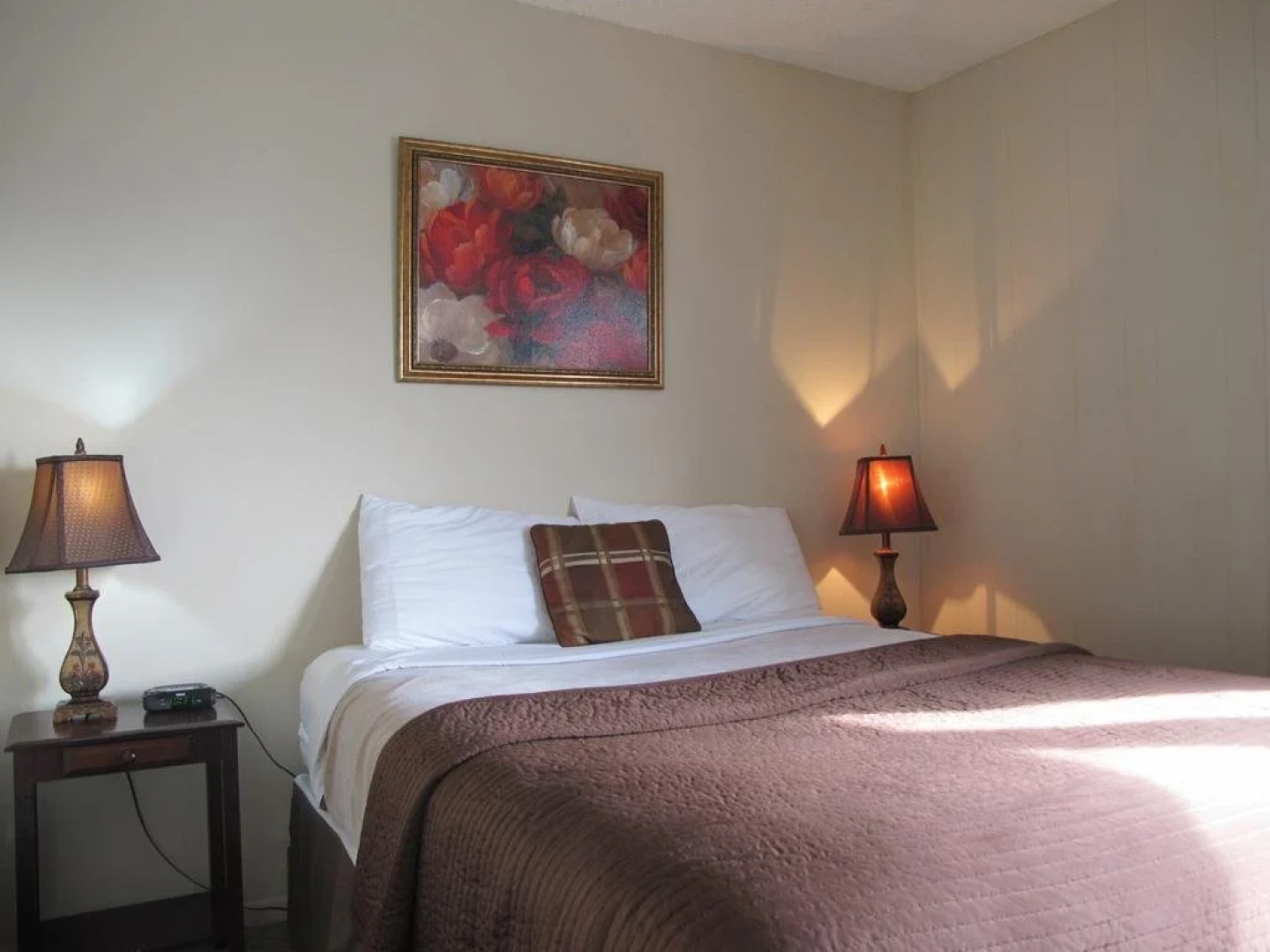 Duke's 8th Avenue Hotel