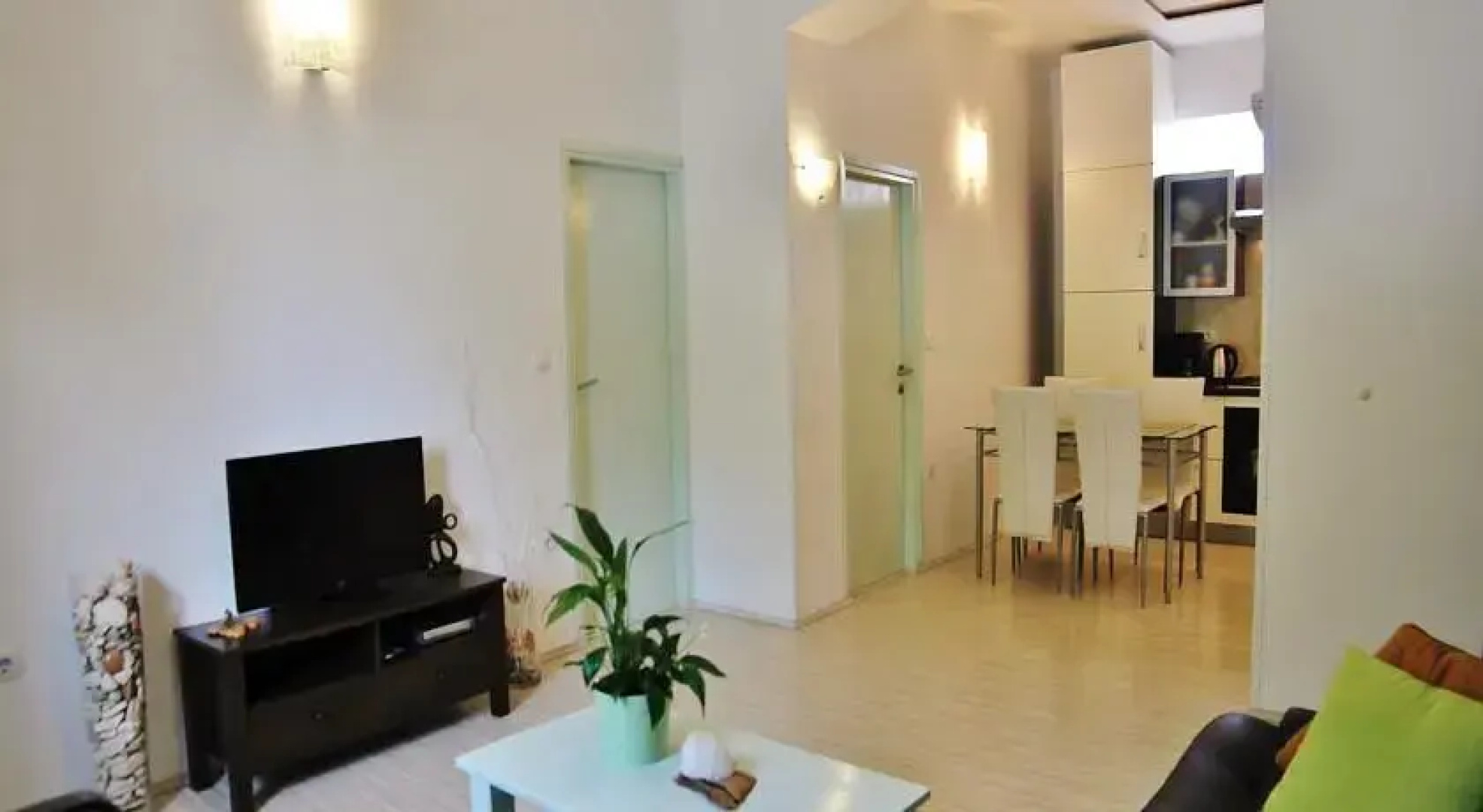 Apartments Caus 396