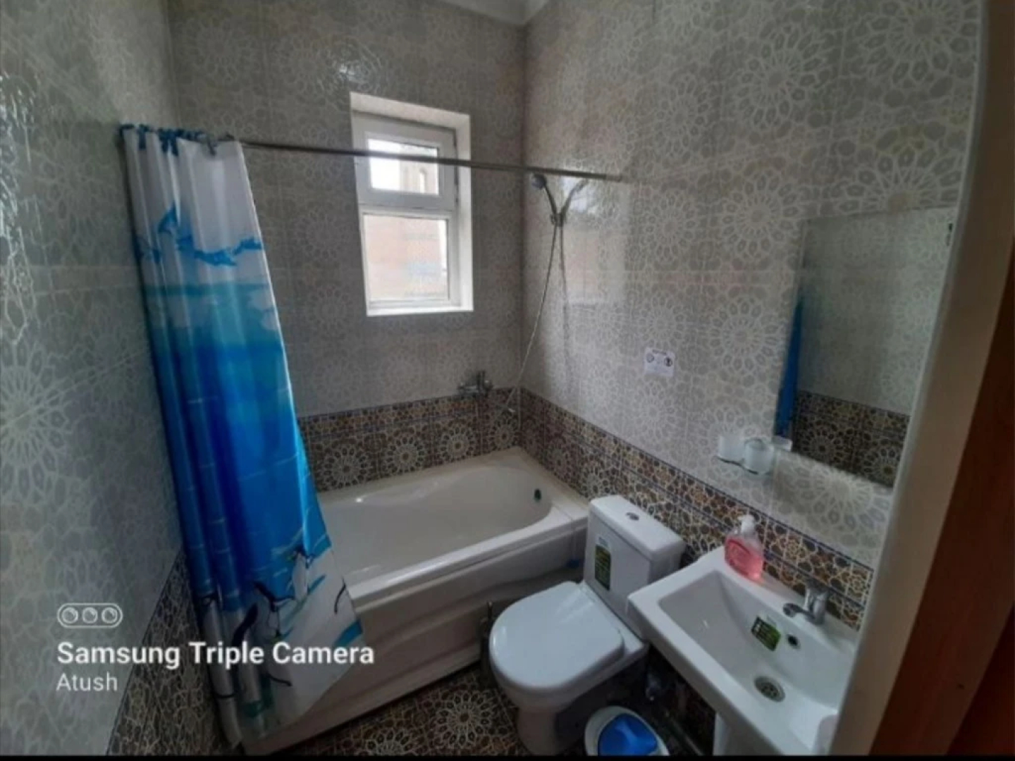 Nazira Guest House