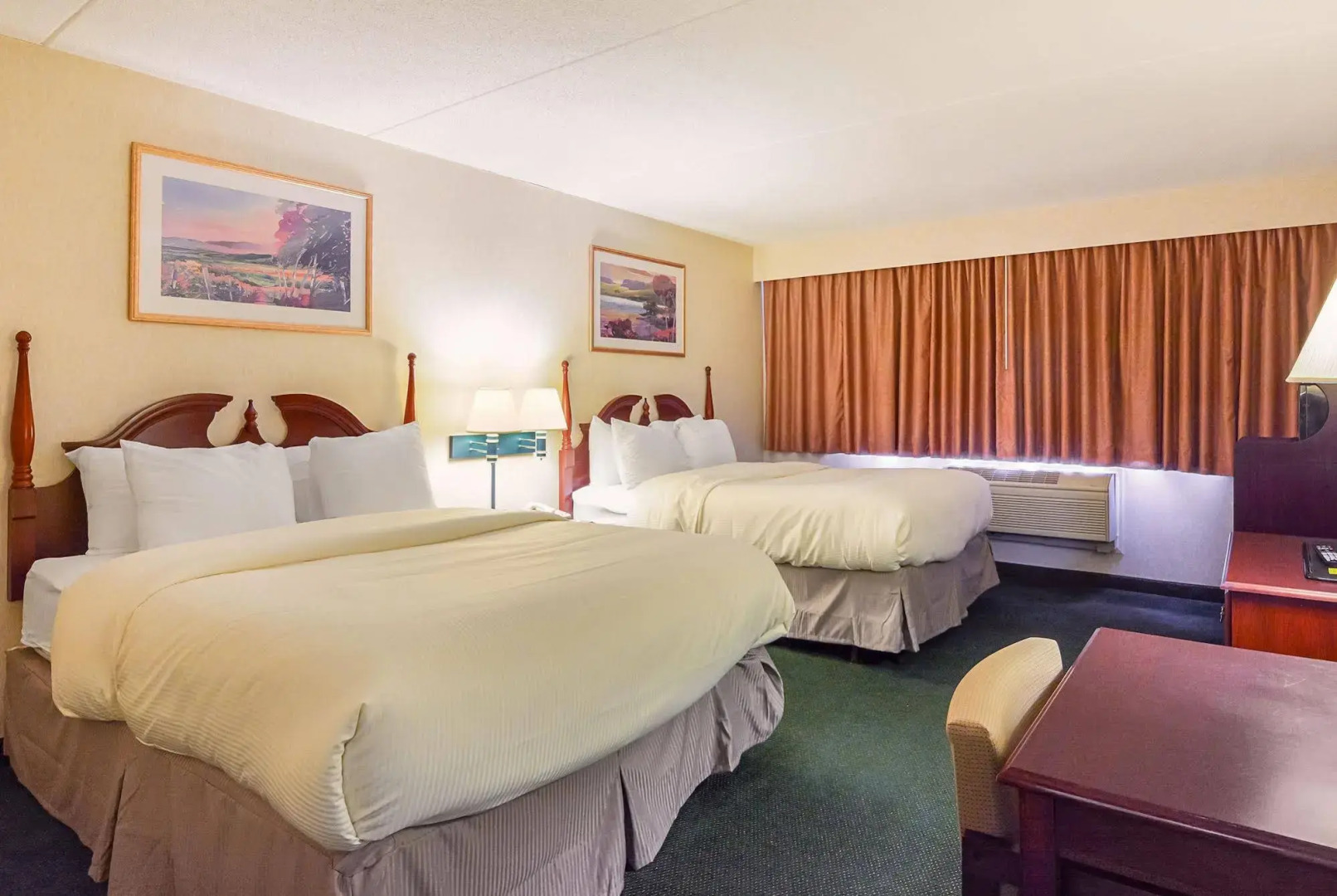 Clarion Inn Harpers Ferry - Charles Town