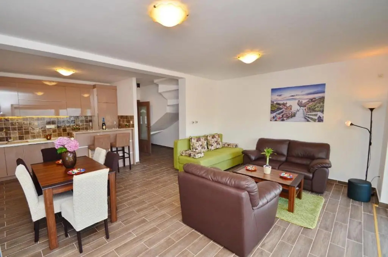 Leut Stone Residence