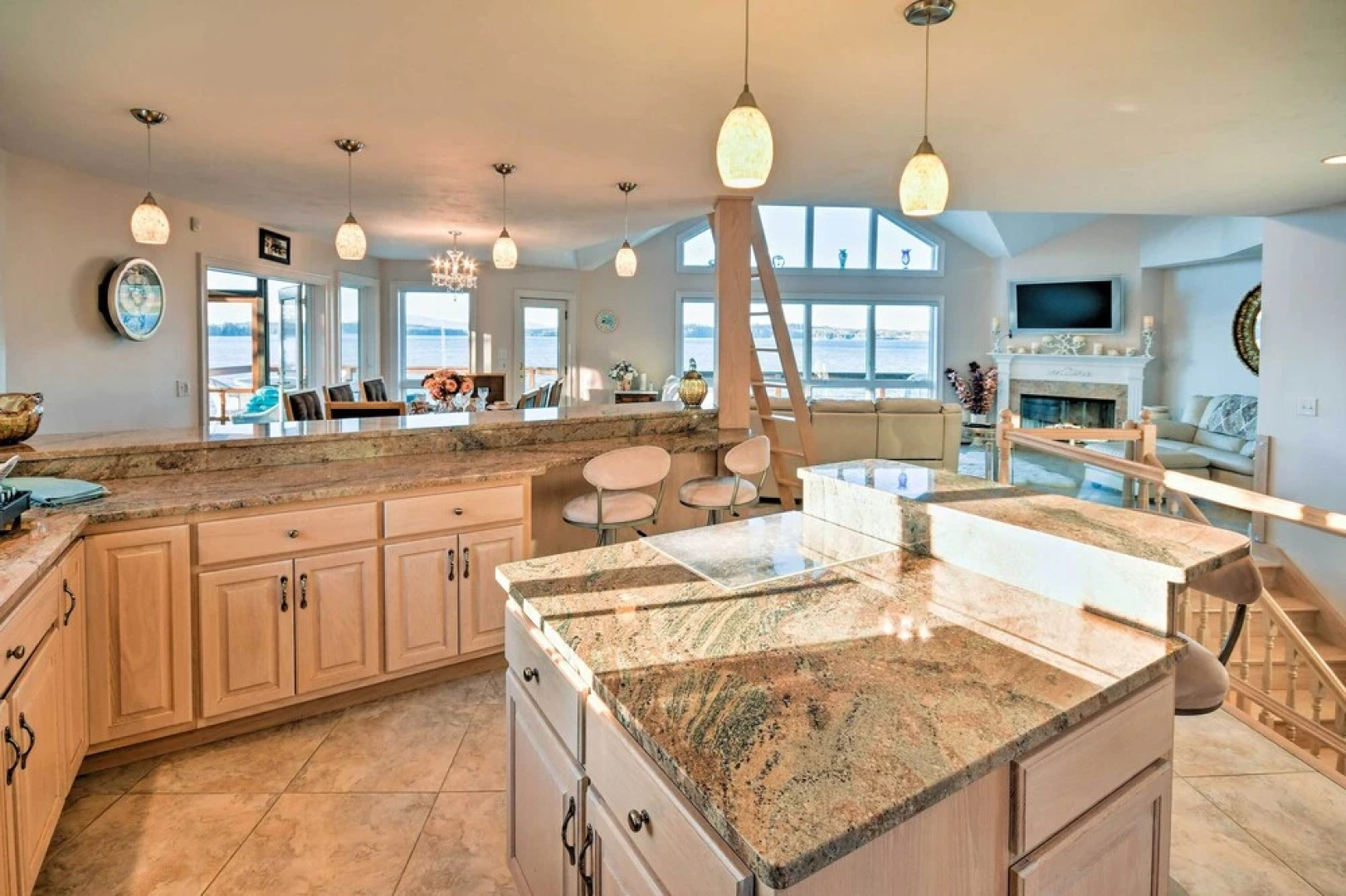 Luxurious Oceanfront Flanders Bay Home w/ Kayaks!