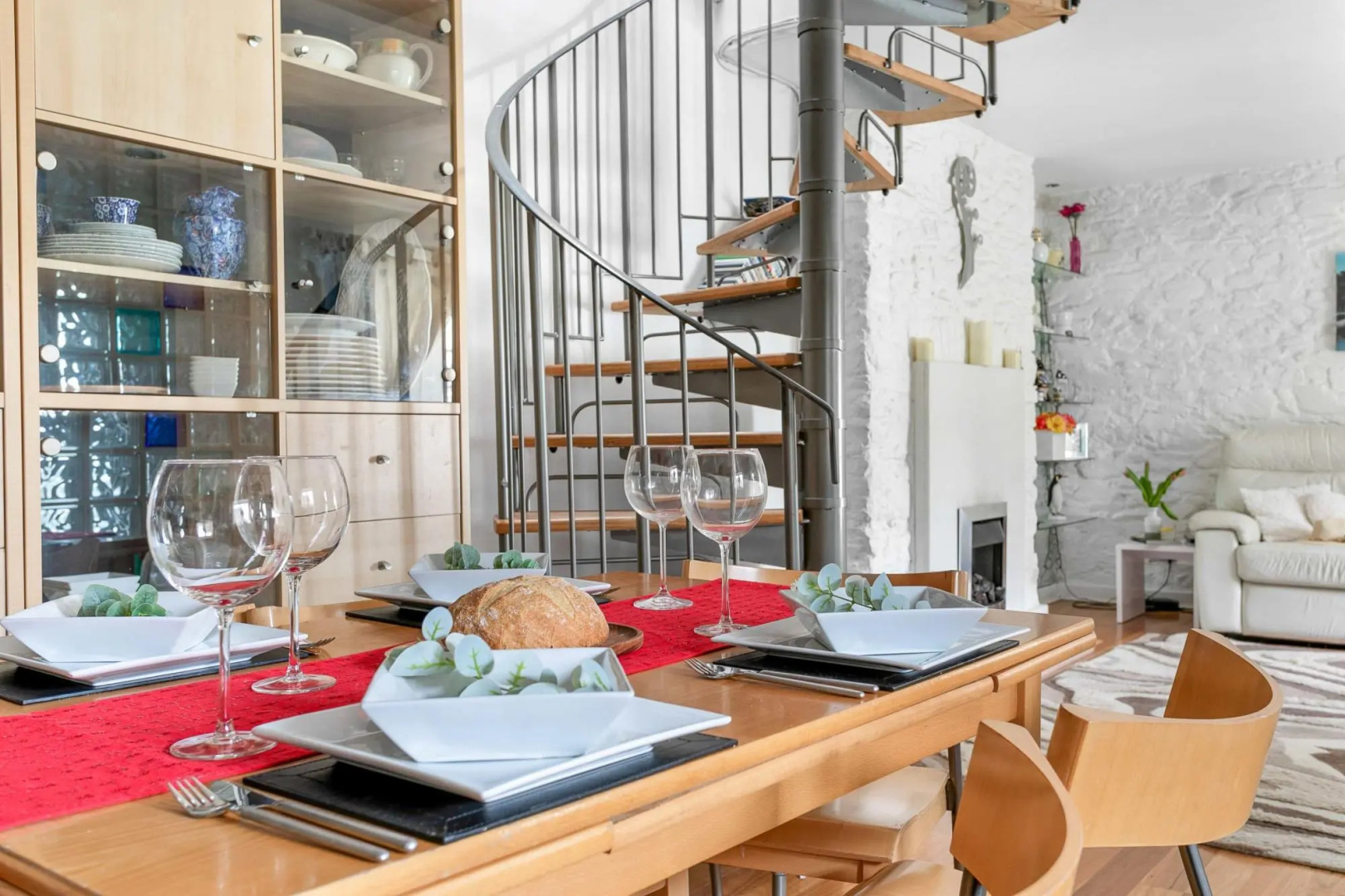 Beach Cottage - Nautical-themed Cottage in Central Totnes