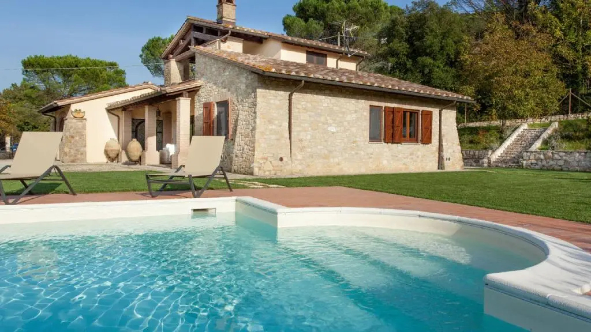 GENIUS LOCI 6&1, Emma Villas