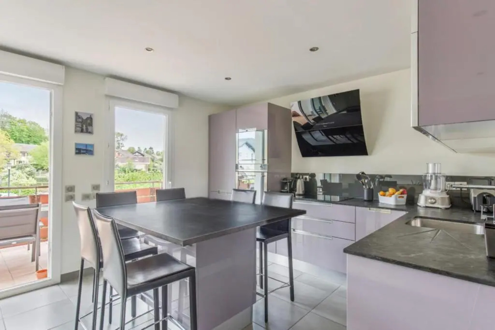 3-Rooms Flat In Annecy In The Lovely Seynod Village