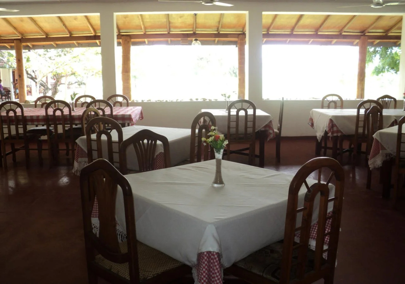 White Sand Beach Inn