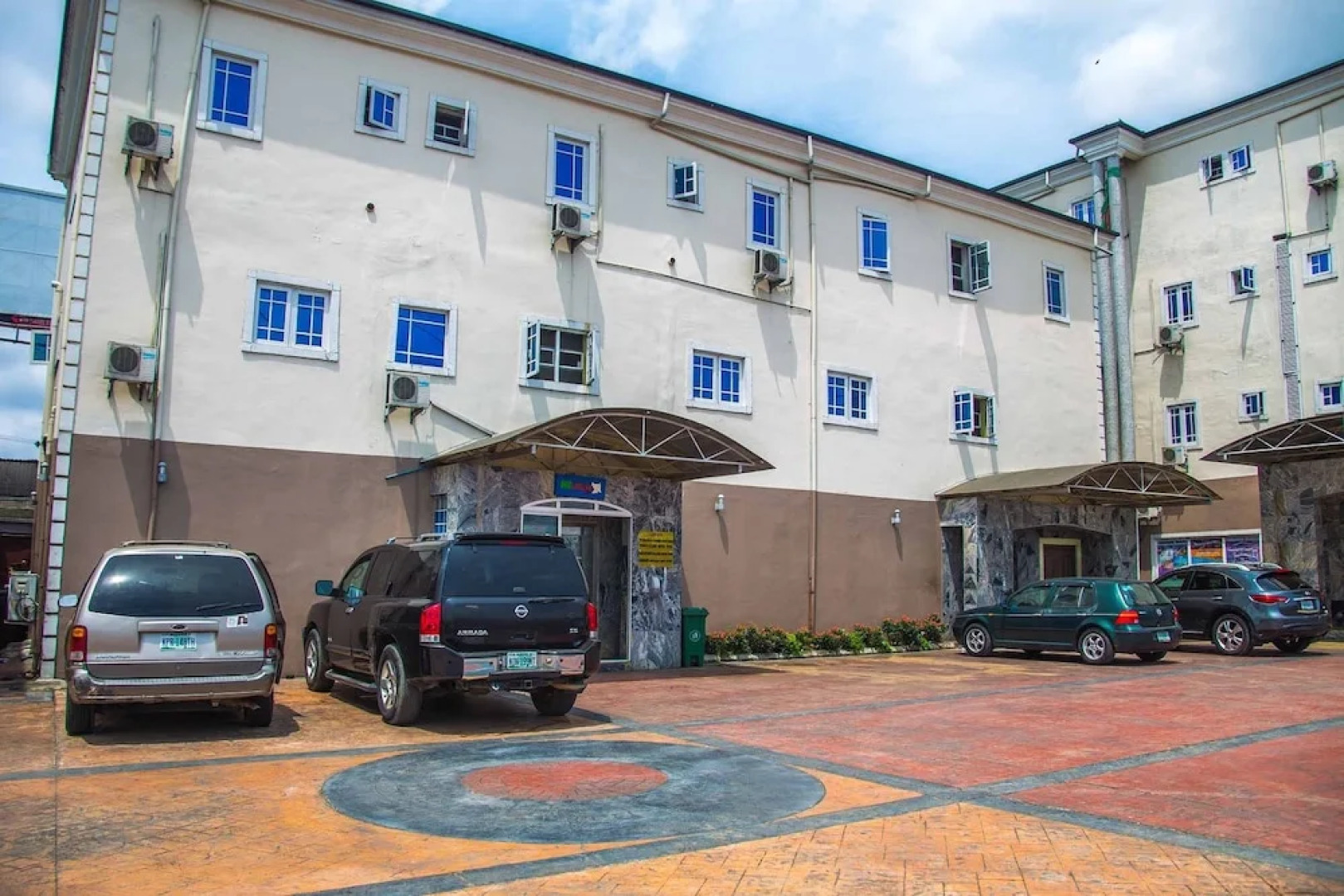 Igoni Grand View Hotel