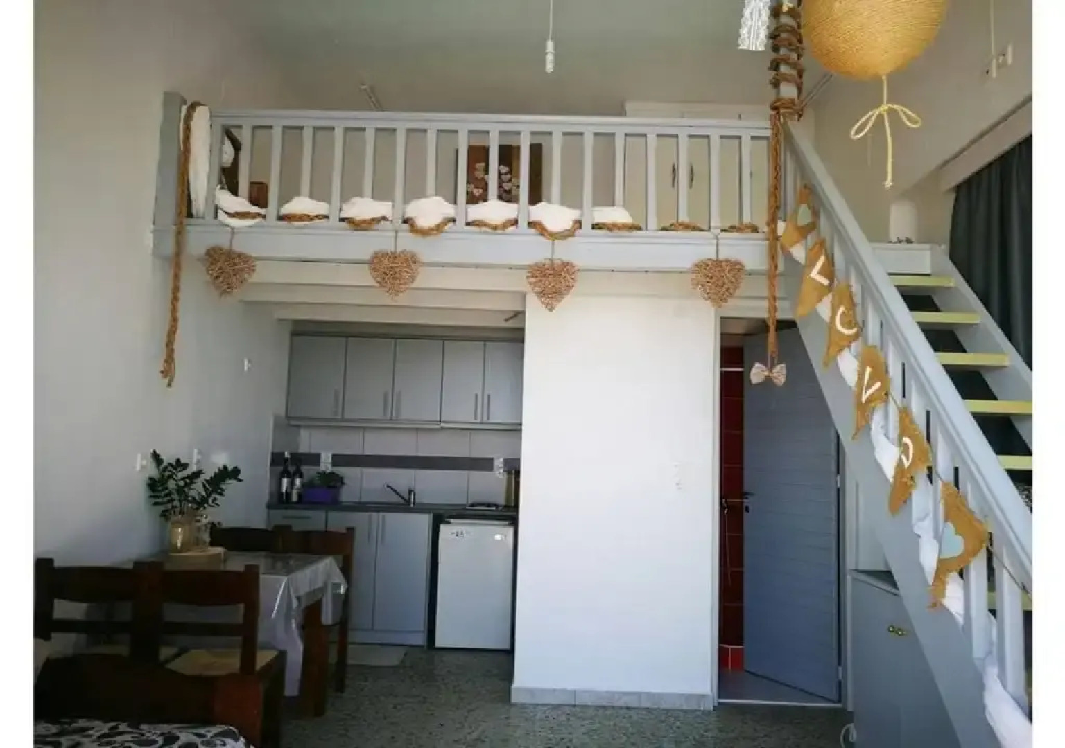 Kikilia's & Stelio's Apartments