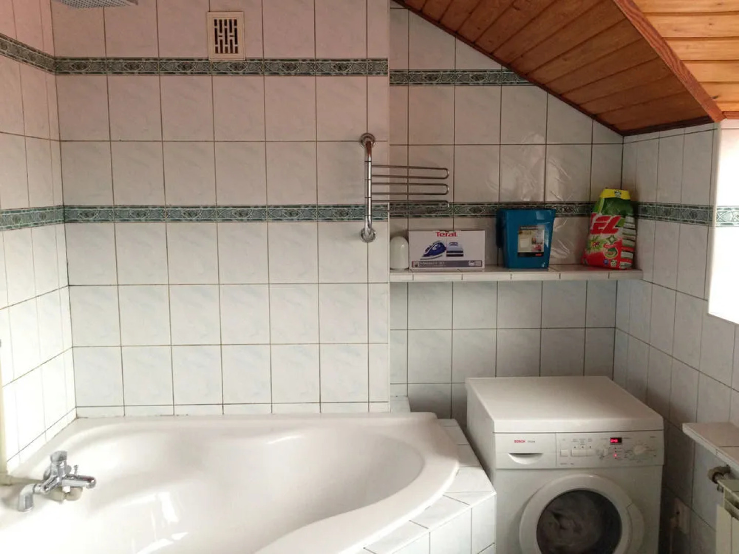 Green Country Hostel