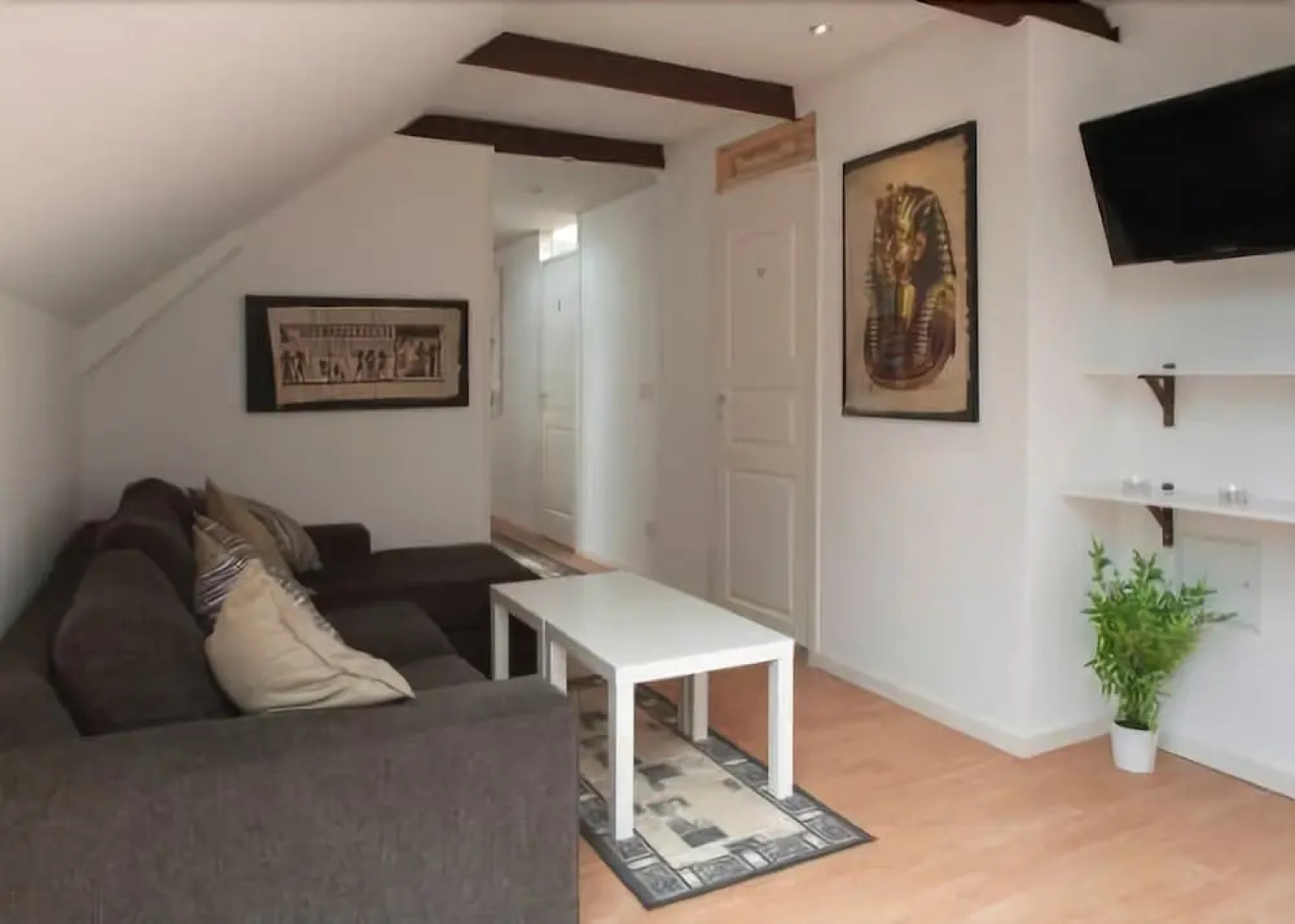 Trollbacken Vandrarhem/Hostel