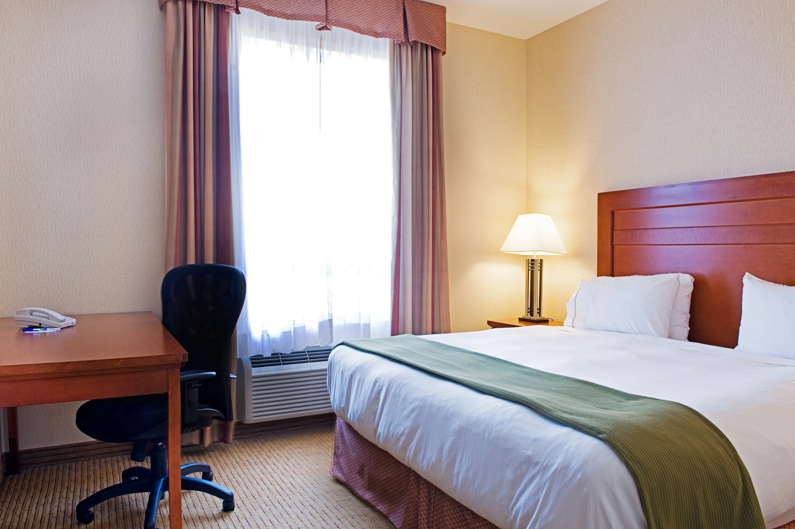 Holiday Inn Express & Suites Grande Prairie by IHG