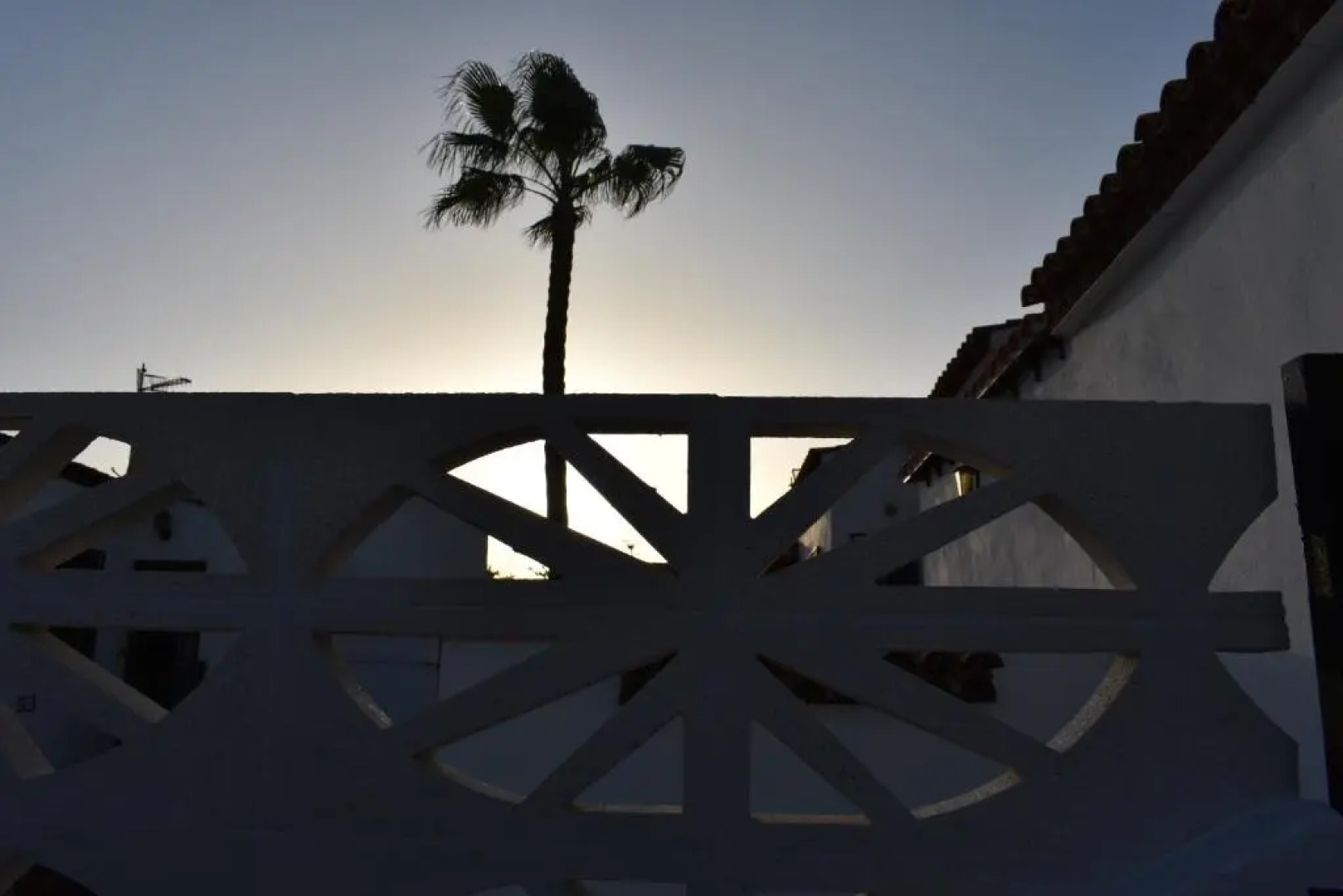 Costa Del Silencio - 28/5 Up