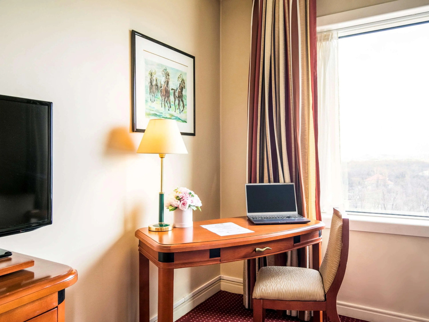 Отель Pullman Bucharest World Trade Center