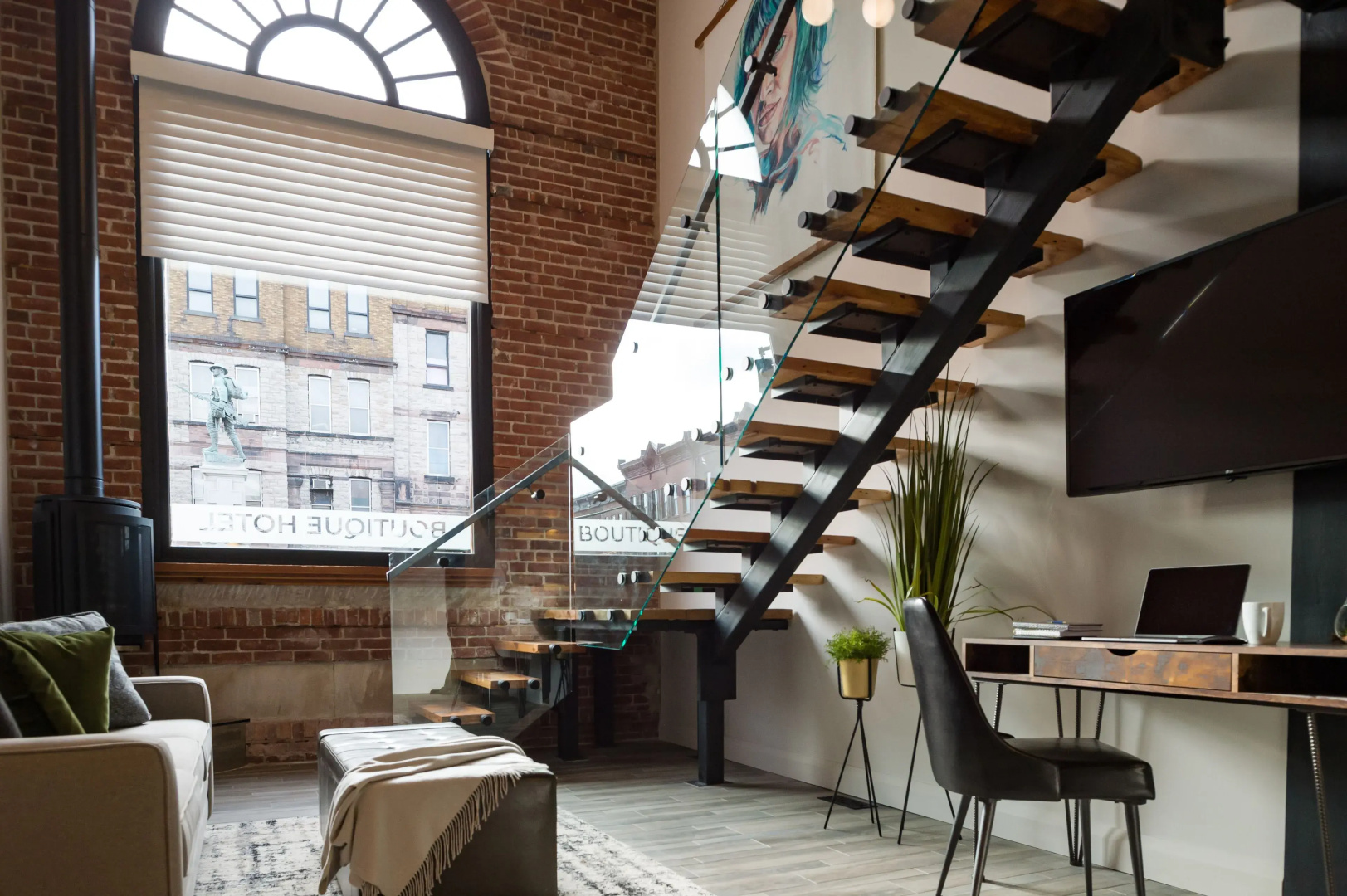 48 King West Boutique Hotel