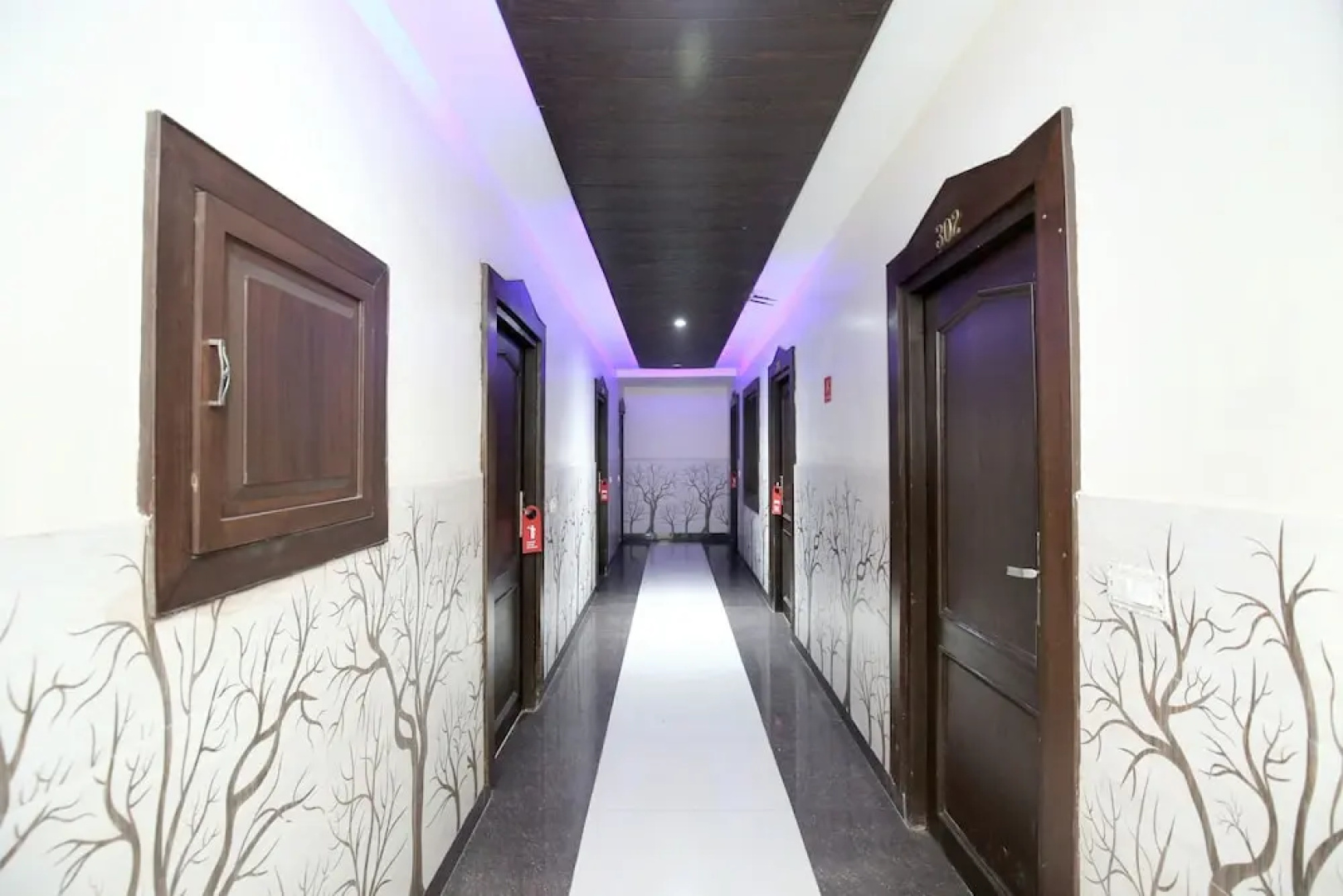 Capital O 10540 Hotel JD Residency