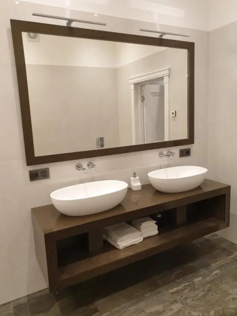 MARBEO 5 Star Luxury Suites - Peldu