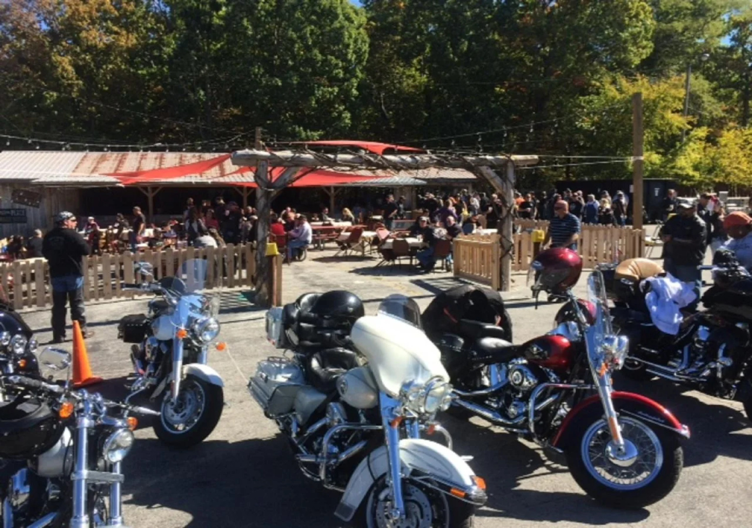 The Smoke House Lodge And Cabins