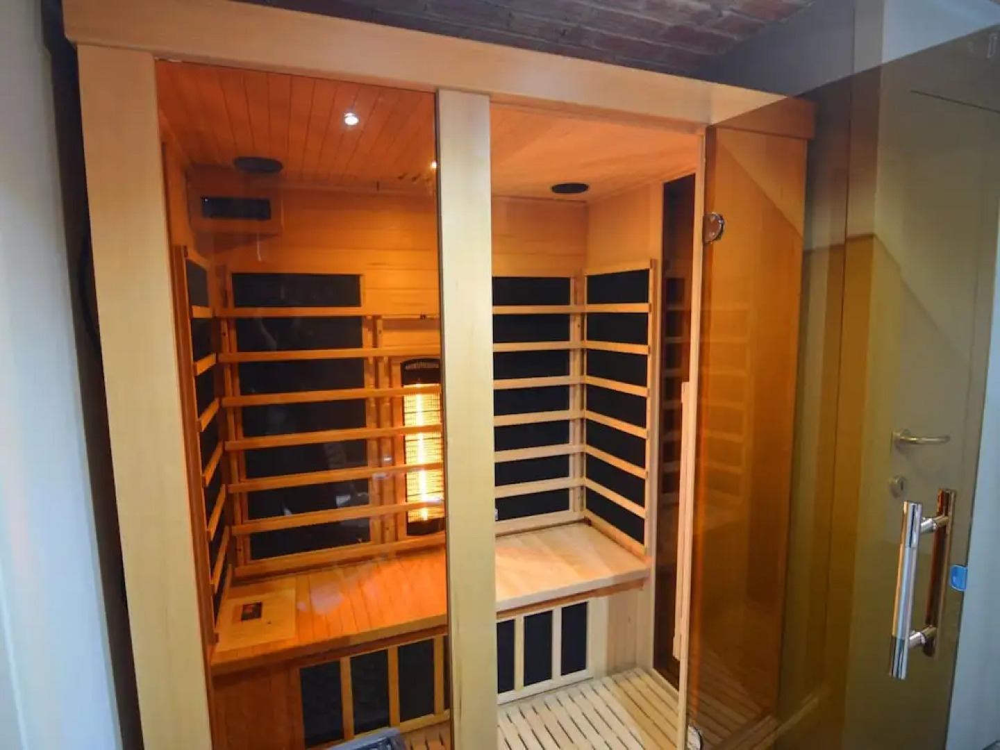 Elegant Estate Stay, Maredsous