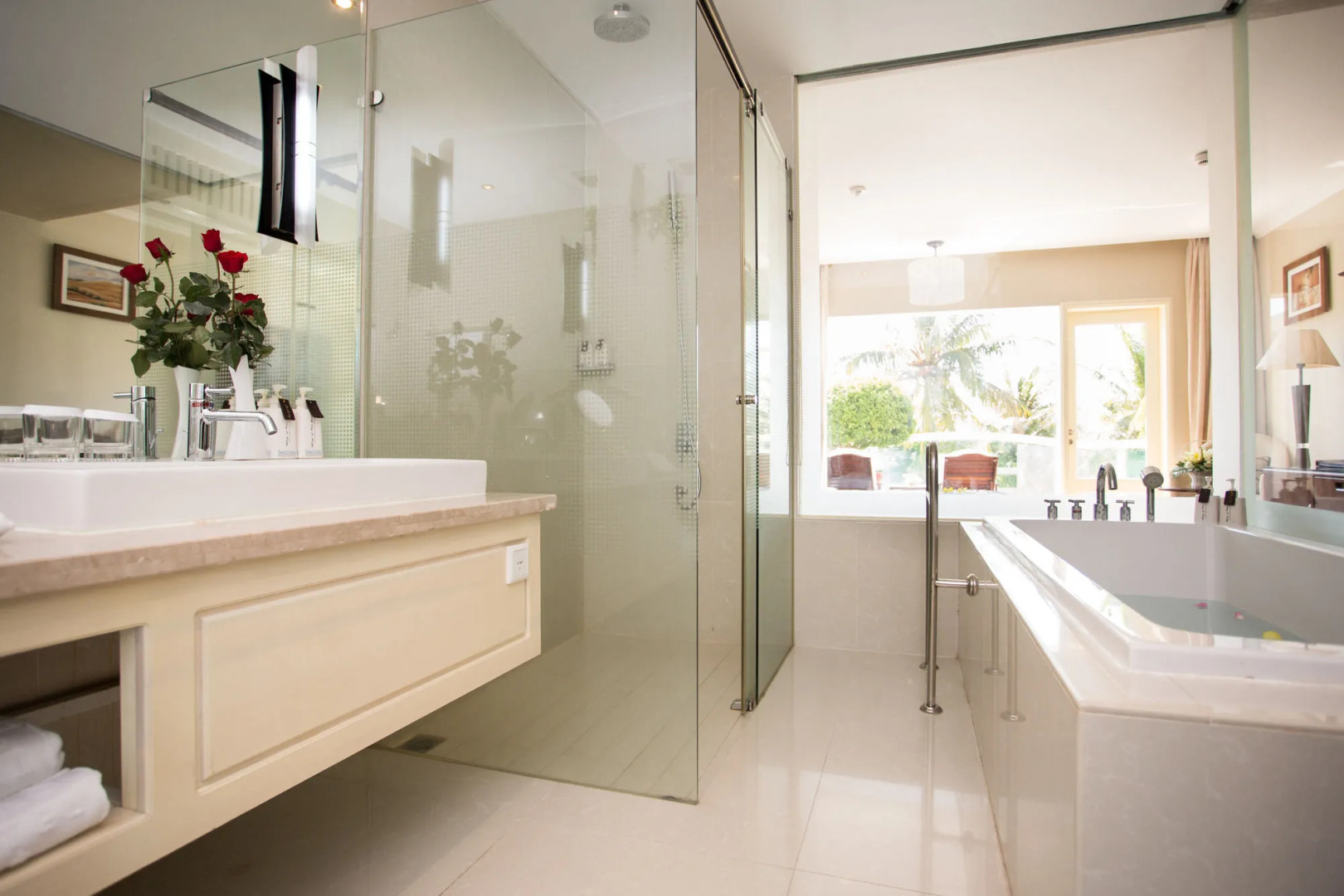 Sea Links Beach Hotel