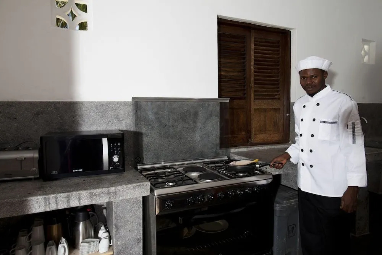 Raha Lodge
