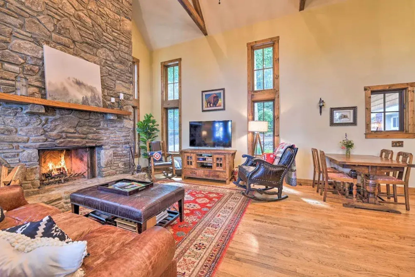 Luxe Lodge Near Smoky Mountains: Views & Hot Tub!